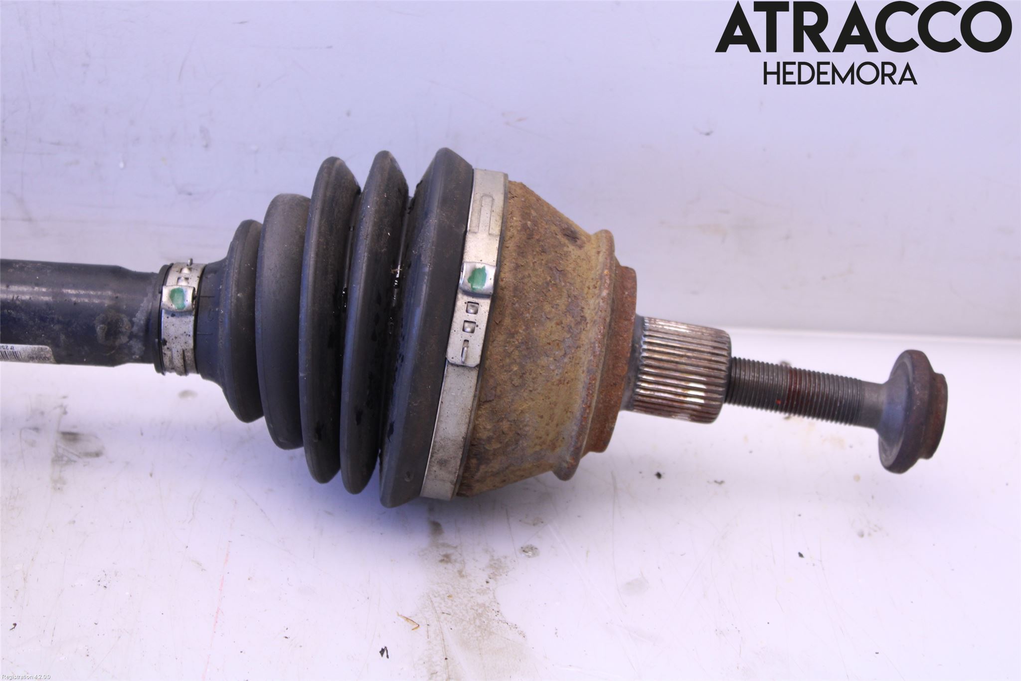 Audi A6/S6     05-11 Drivaxel Fram Höger