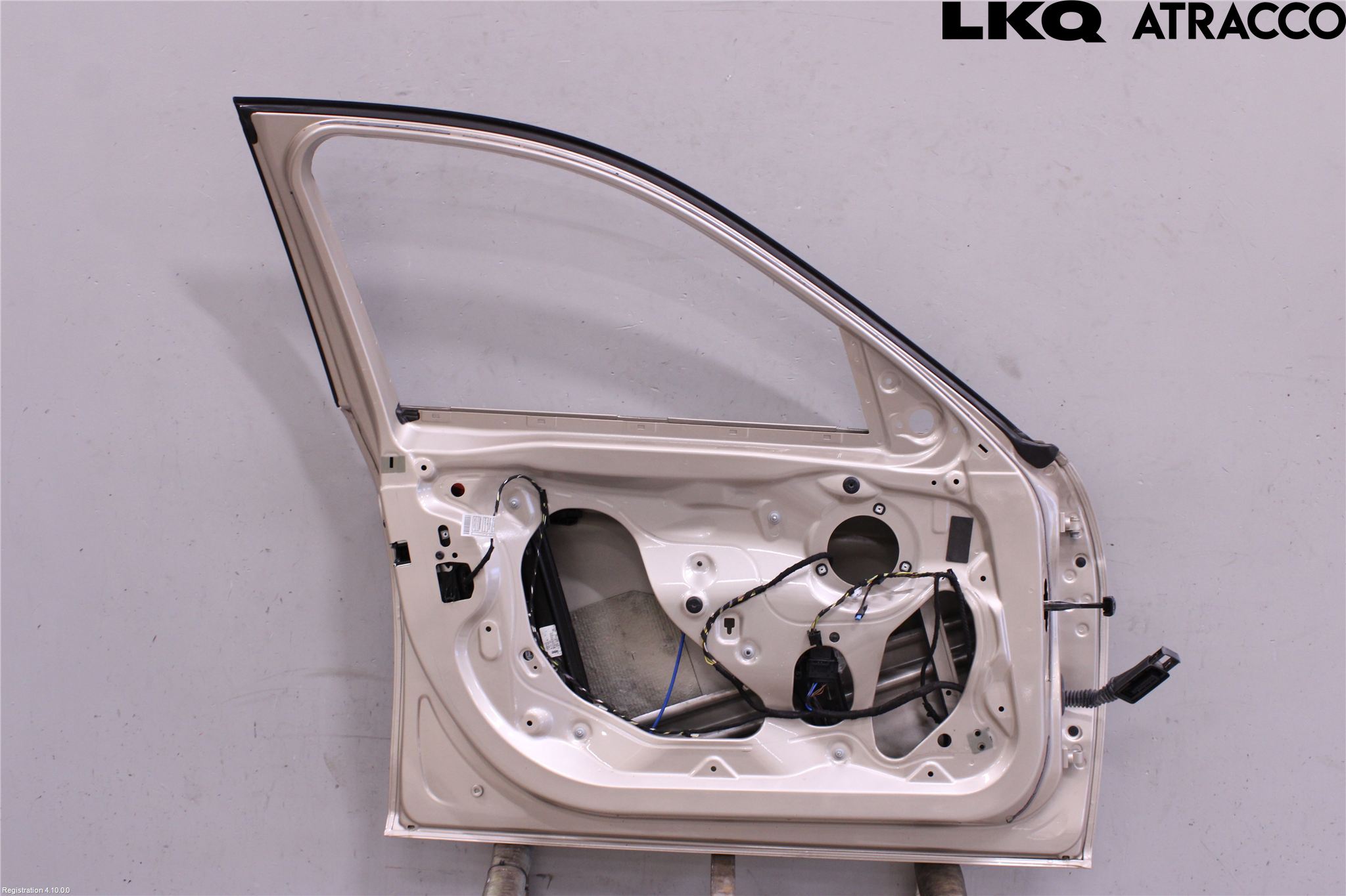 BMW 3 F30/F31/F80 12-19 Dörr Fram Vänster