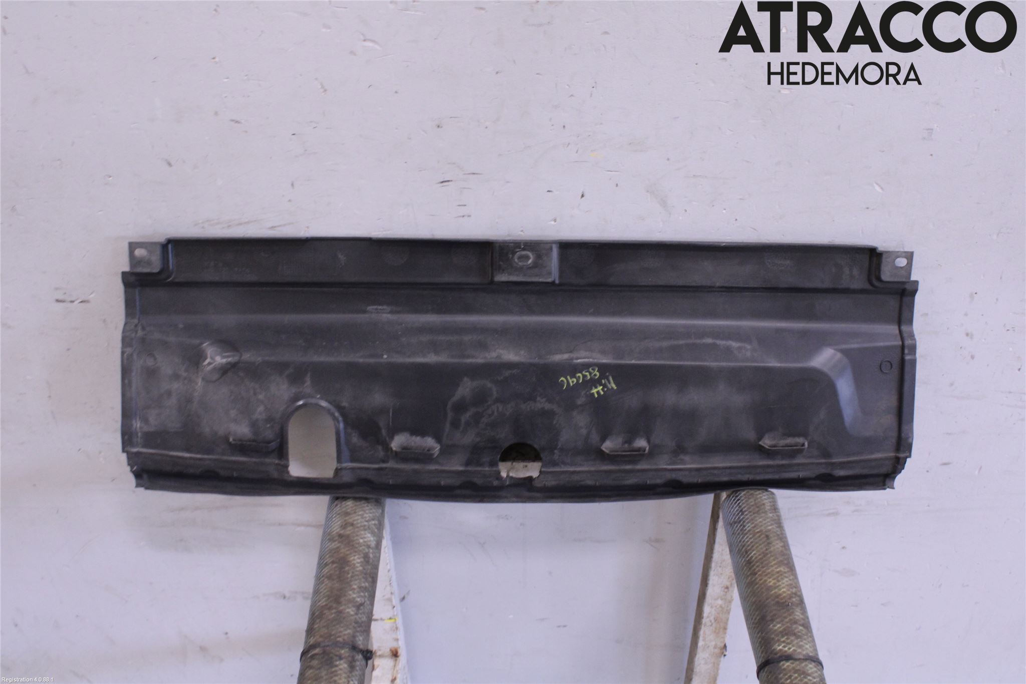 Volvo V90 17->> Täckplast Front