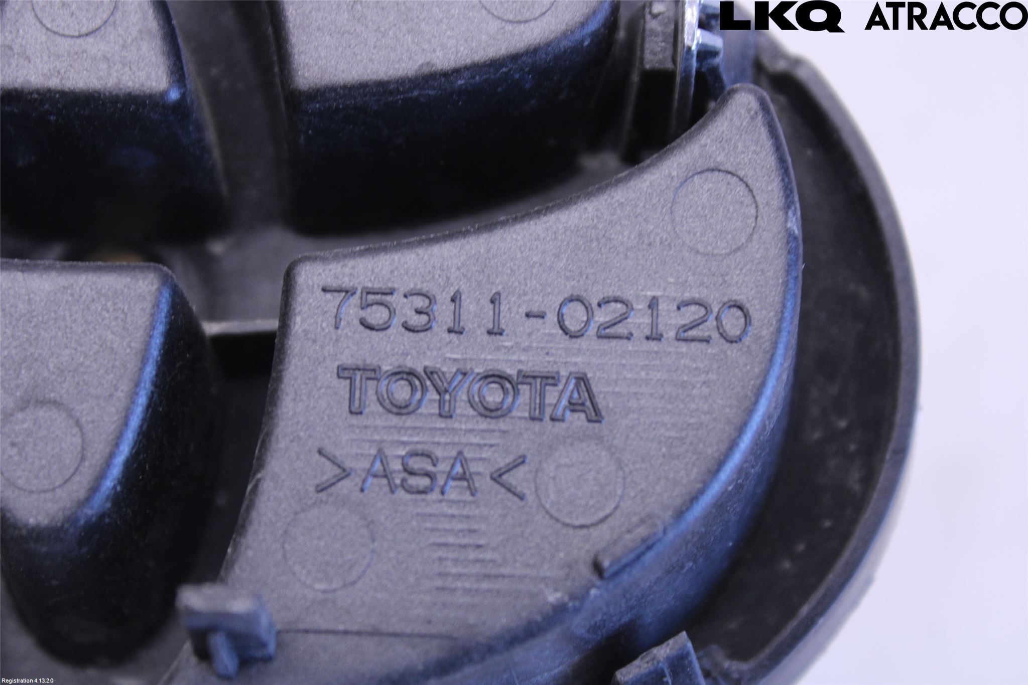 Toyota COROLLA 02-07 Emblem
