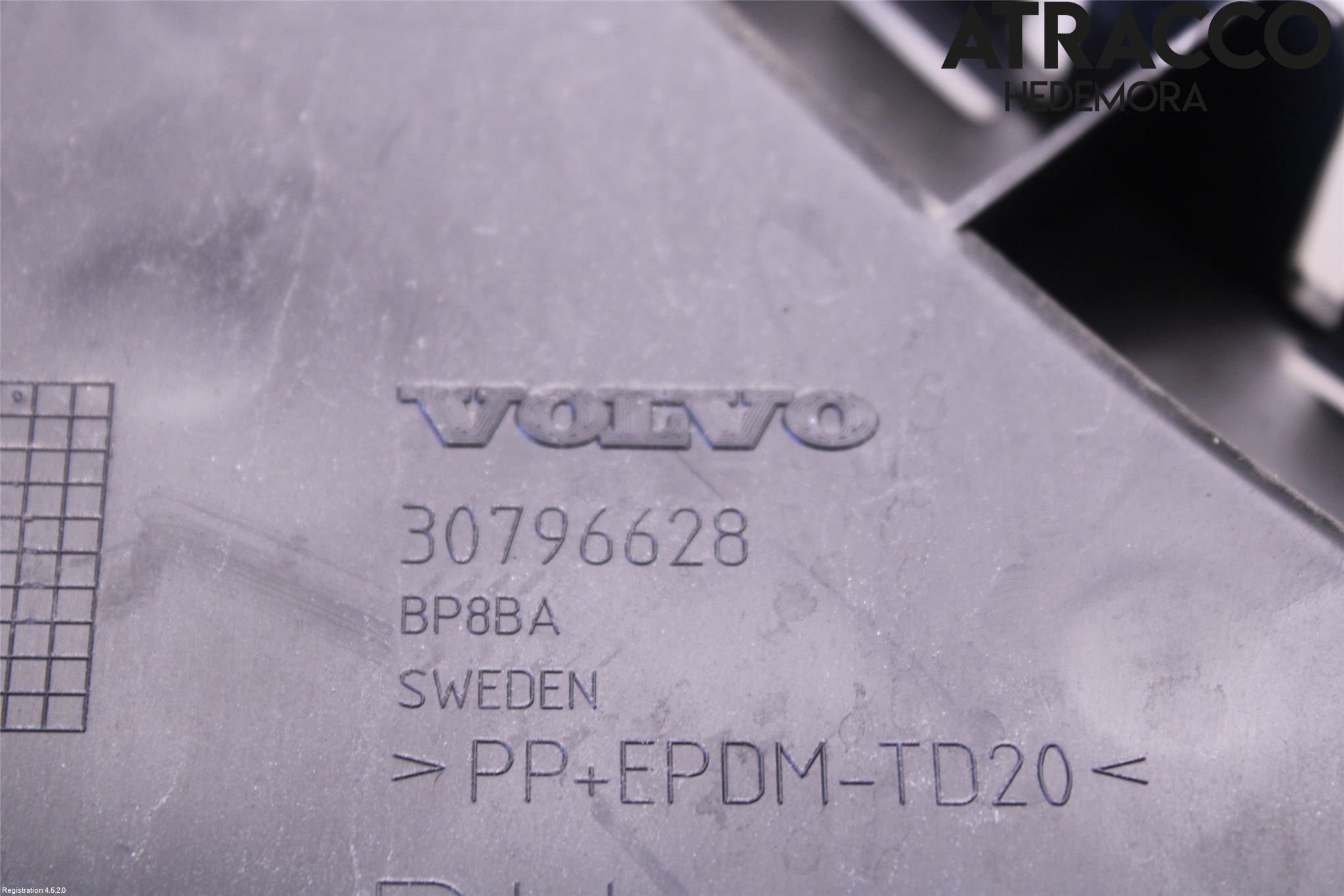 Volvo S60 11-13 Stötfångarfäste Bak Hö