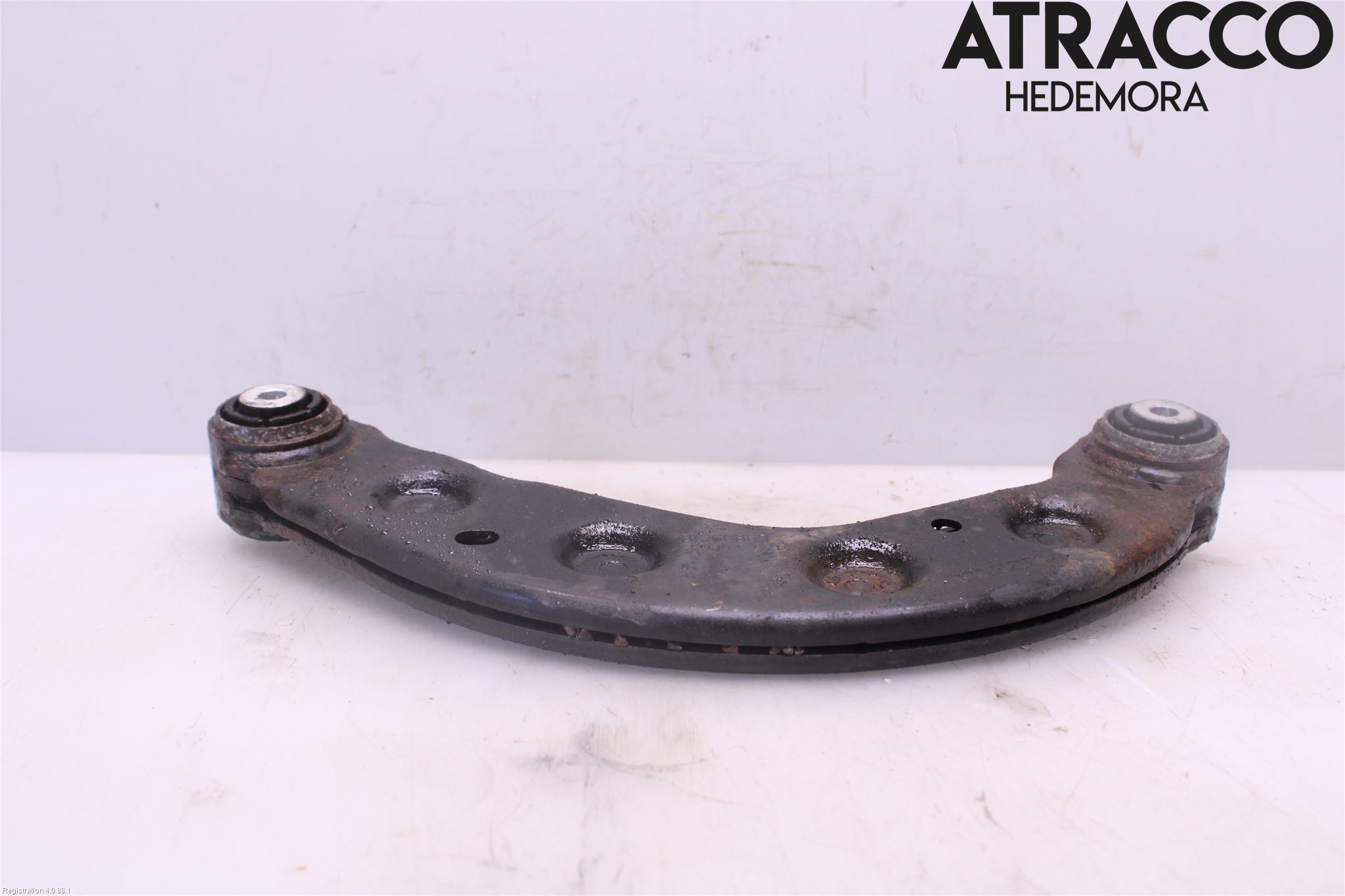 Volvo V90 17->> Bärarm Bak Övre Vänster