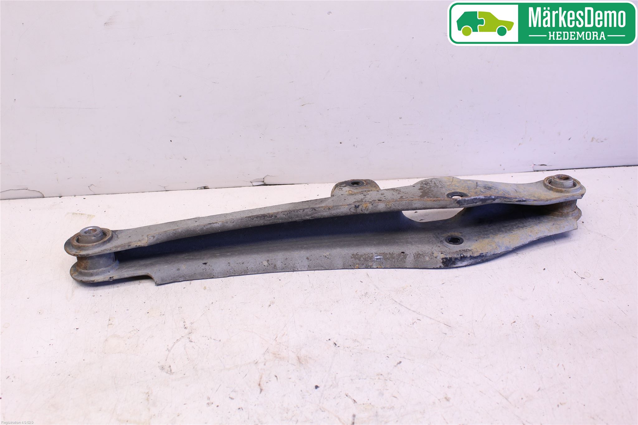 Mitsubishi OUTLANDER 13-21 Bärarm Bak Vänster