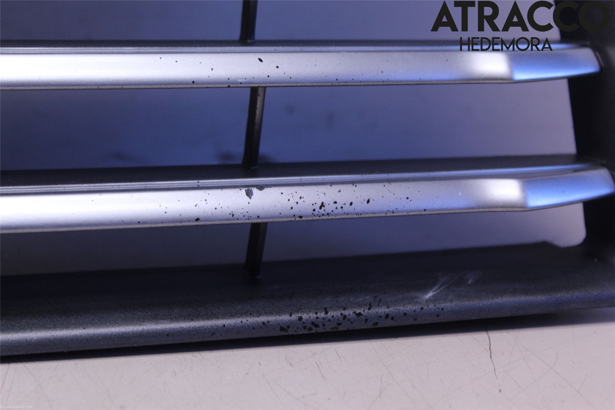 Subaru FORESTER SG 06- Grill Komp