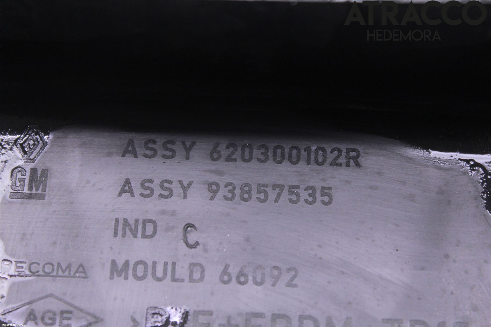 Nissan PRIMASTAR Grilldel Mitt