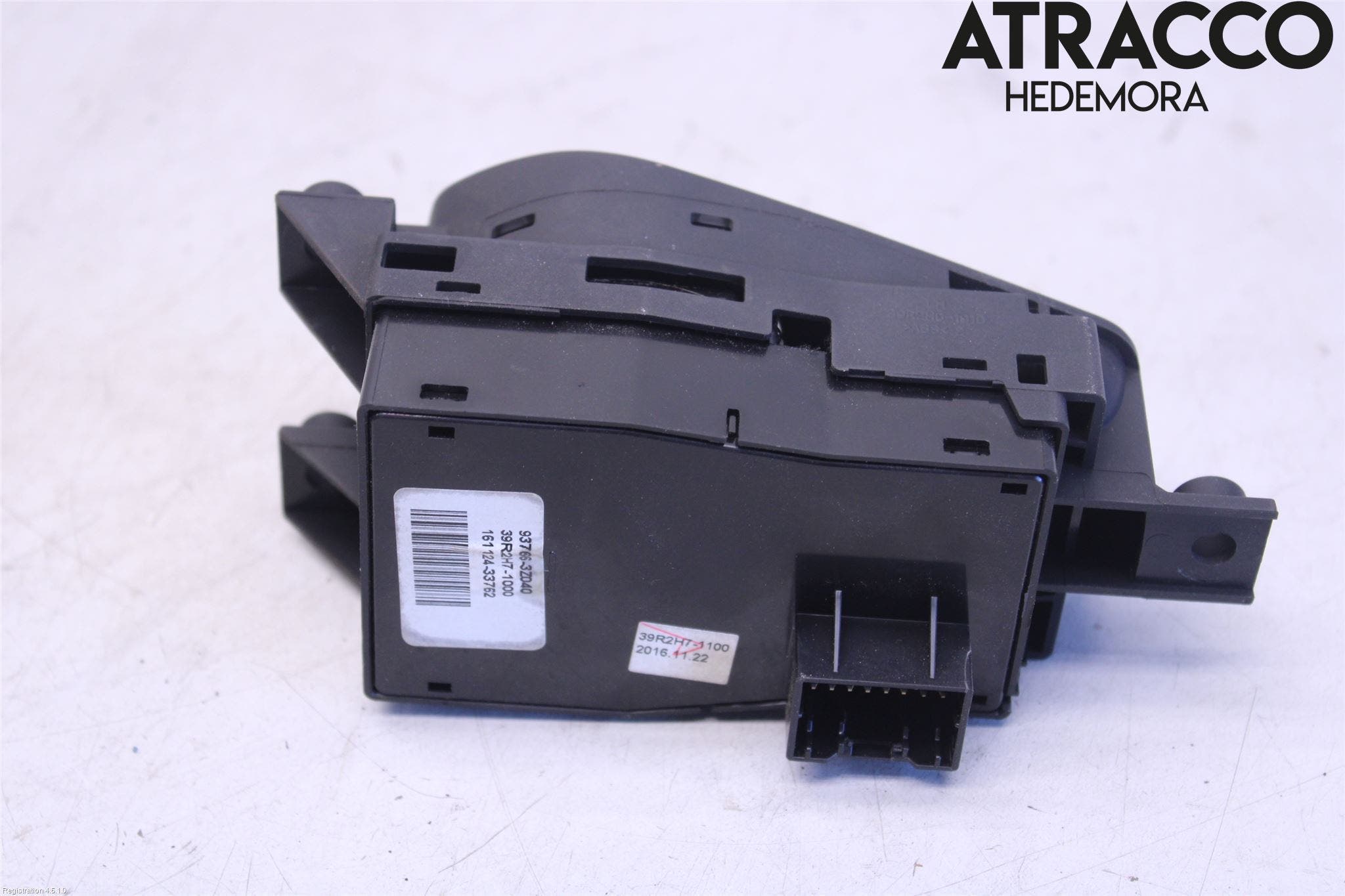 Hyundai i40 16-18 Strömställare Parkeringsbroms