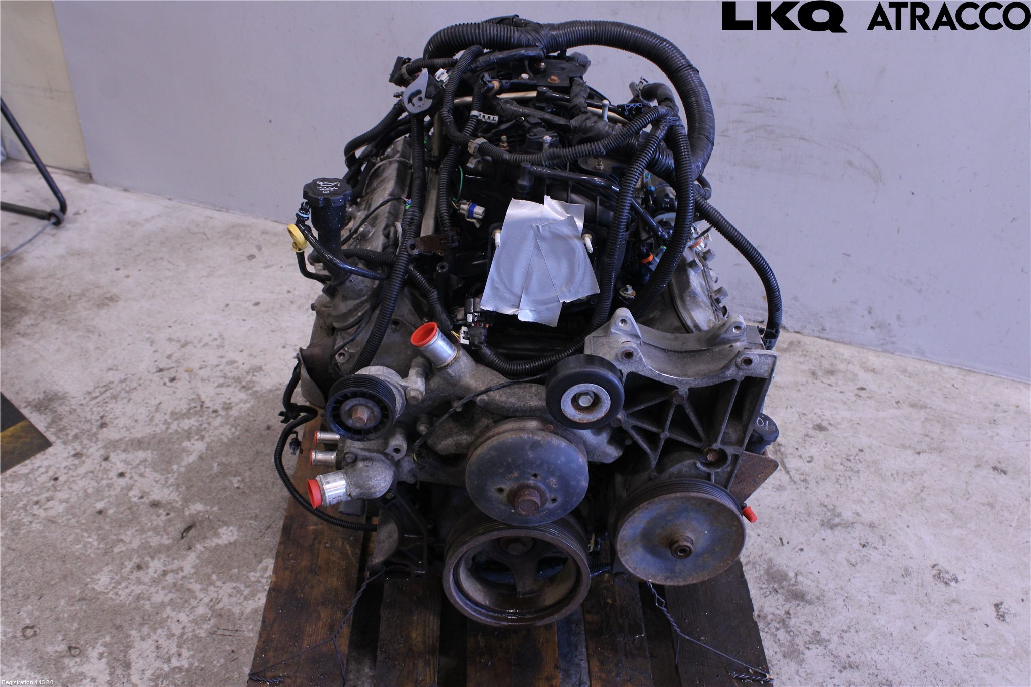 Chevrolet SUBURBAN Motor Bensin
