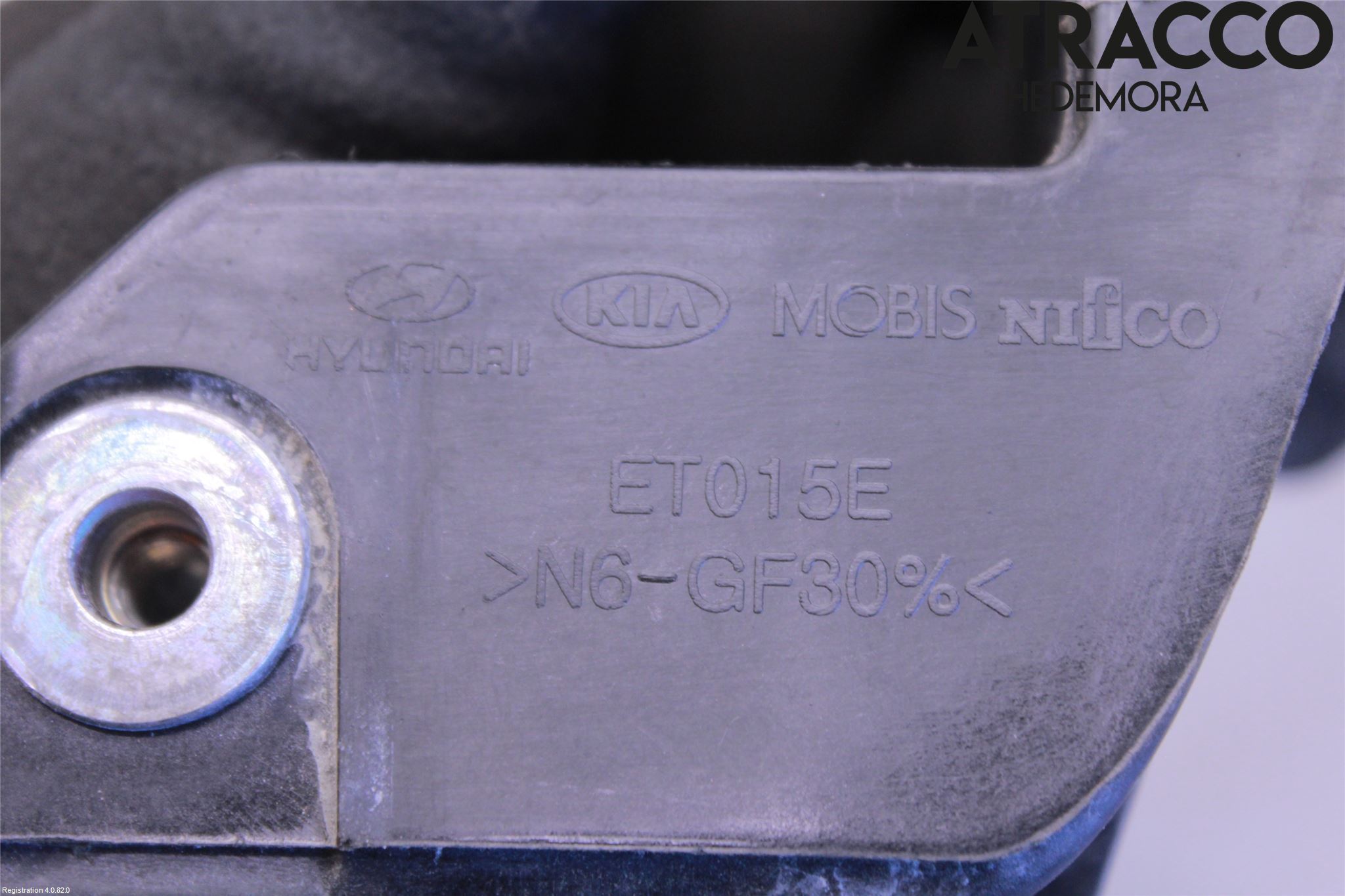 Kia CEED 12-18 Strålkast Fästsarg