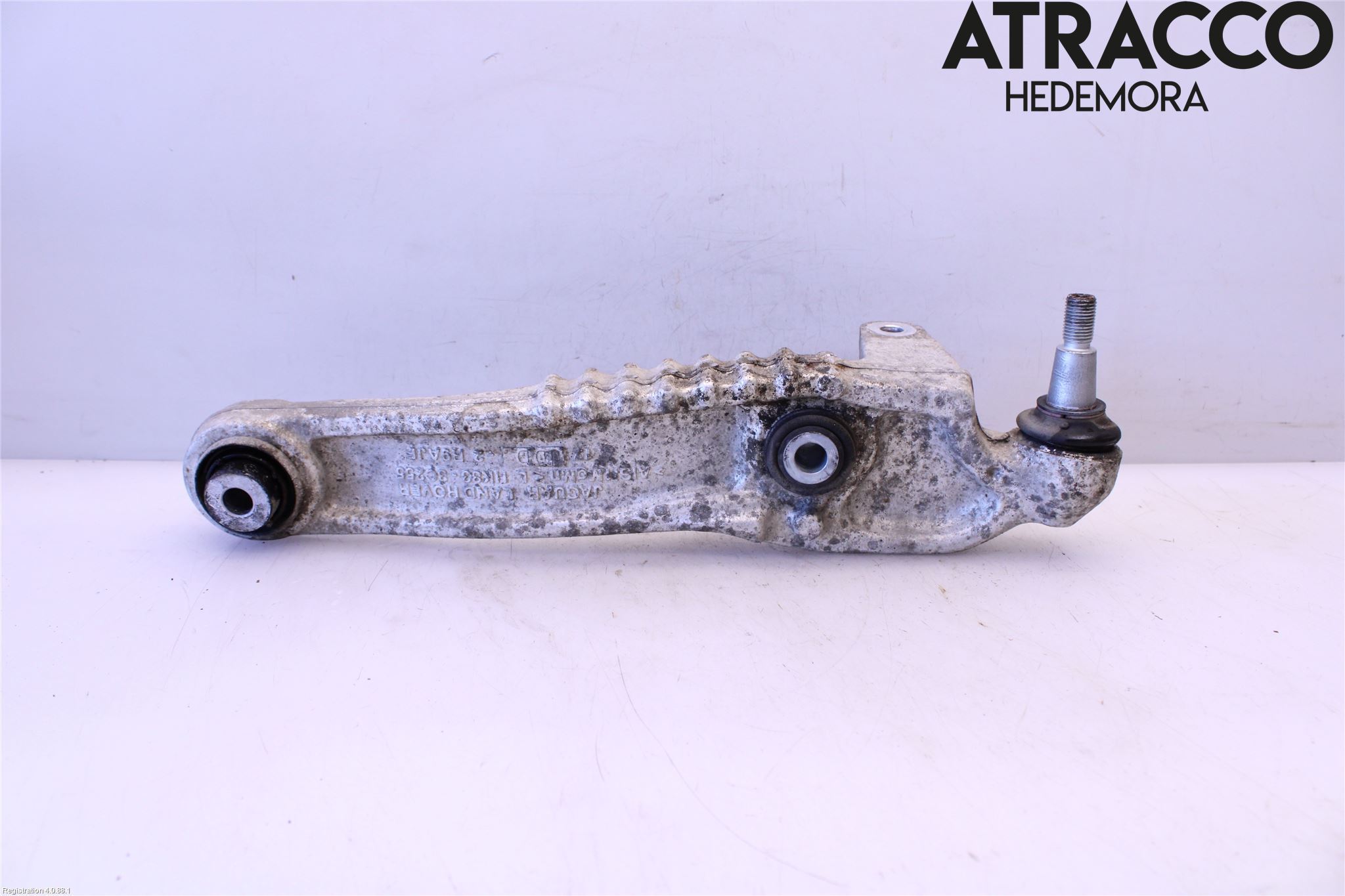 Jaguar F-PACE Bärarm Fram Undre Vä