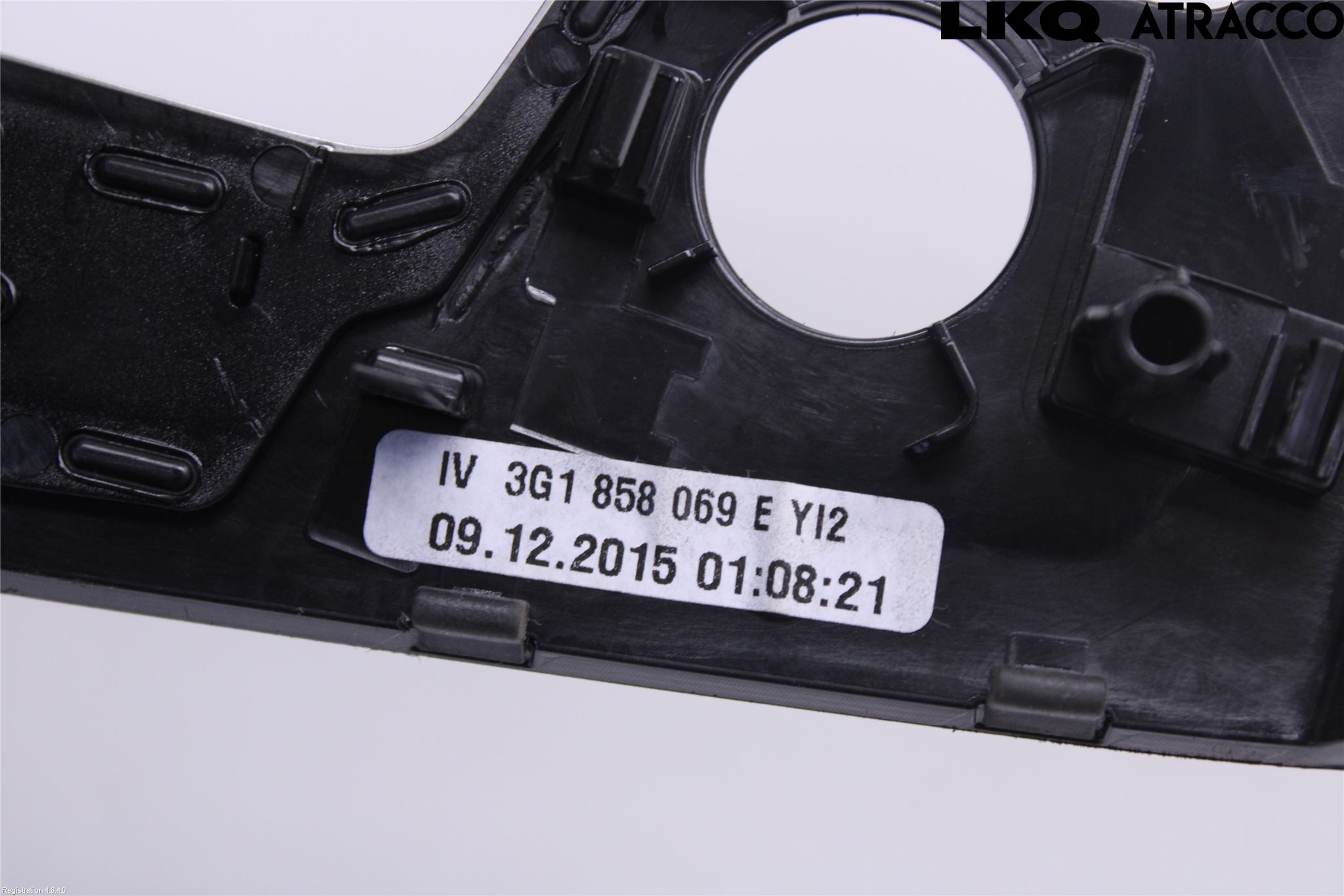 Volkswagen VW PASSAT 15-19 Instrument-Radio Sarg