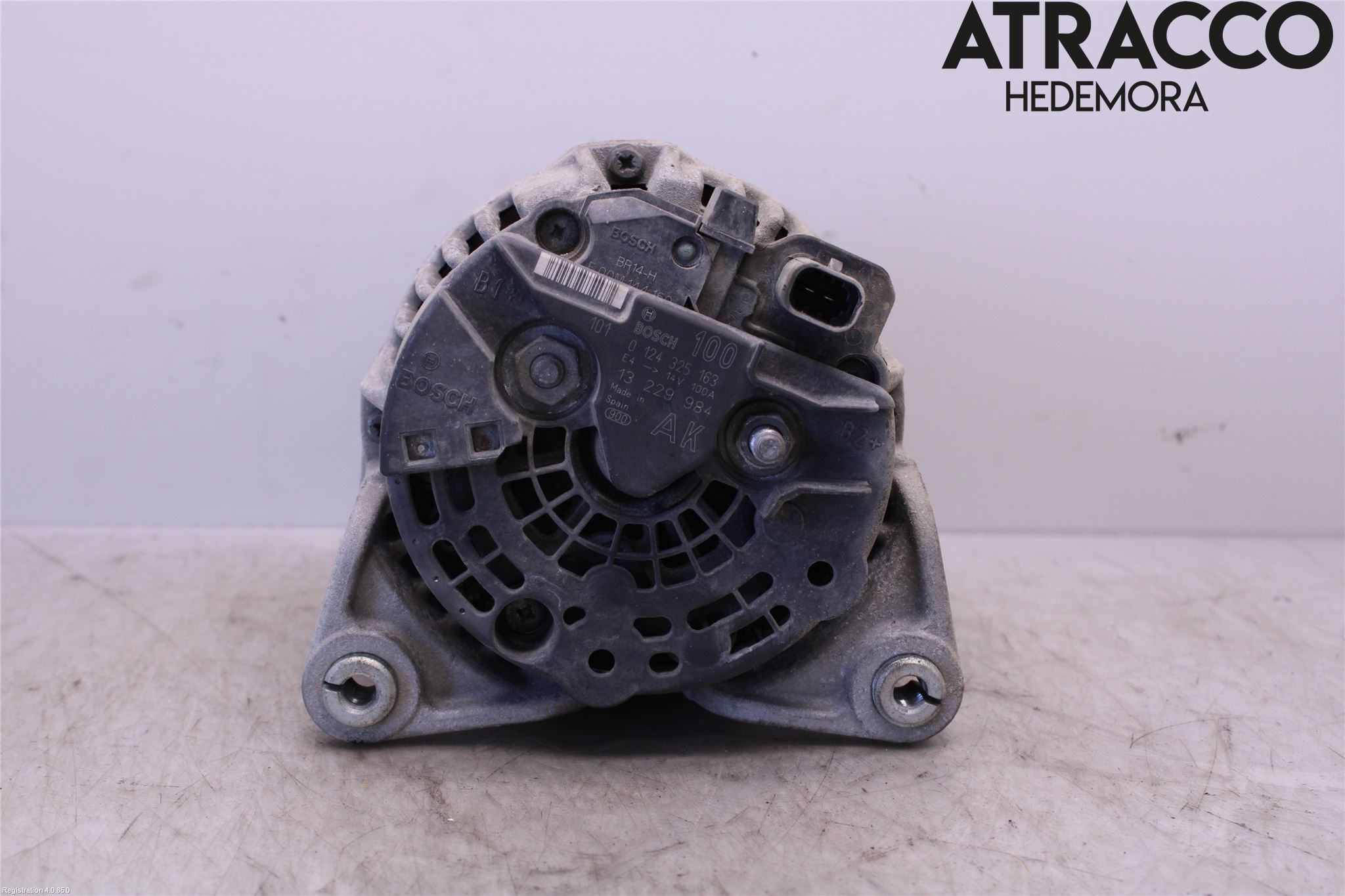 Opel ASTRA H 04-12 Generator