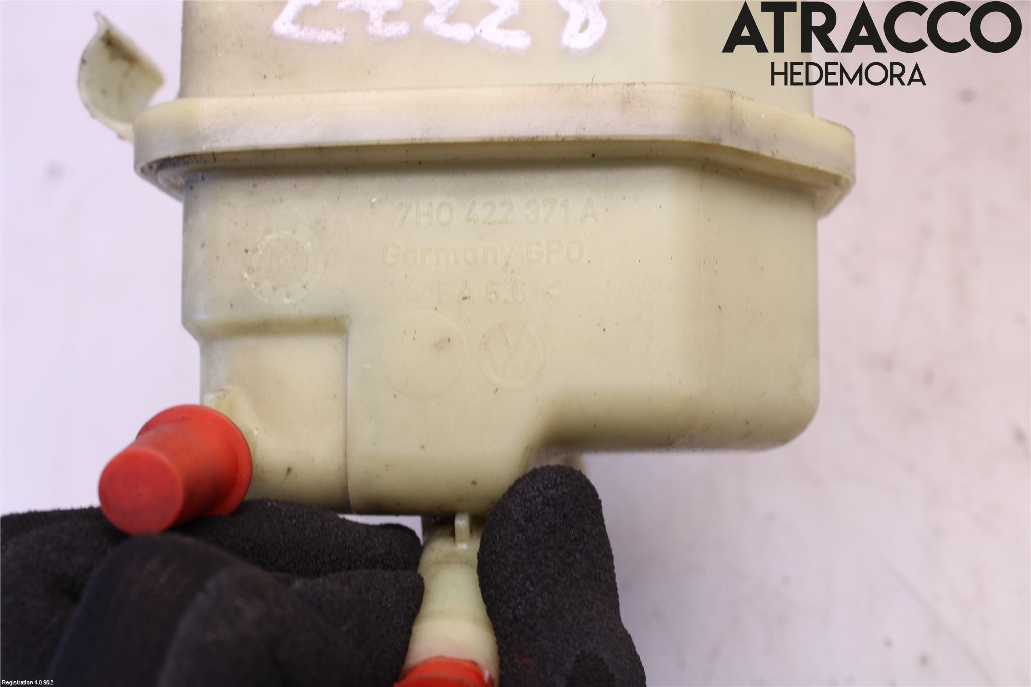 Volkswagen VW TRANSP/CARAVELLE (T5) 04-15 Styrservooljebehållare