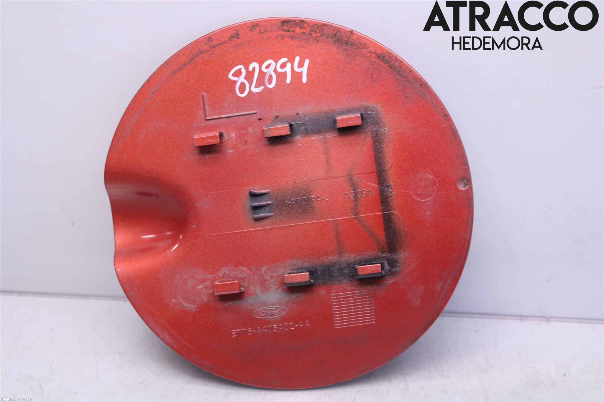 Ford TRANSIT/TOURNEO COURIER 13-23 Tanklucka