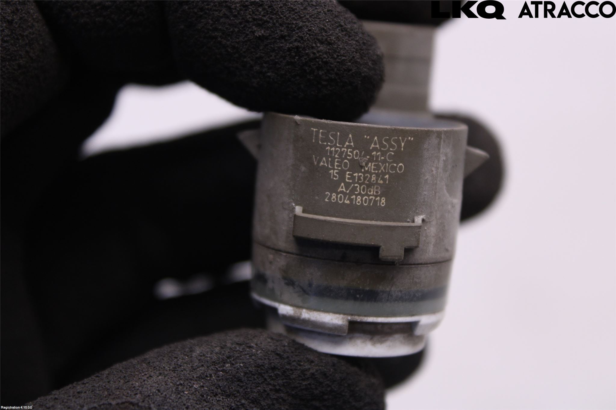 Tesla MODEL X 16- Parkeringshjälp Frontsensor