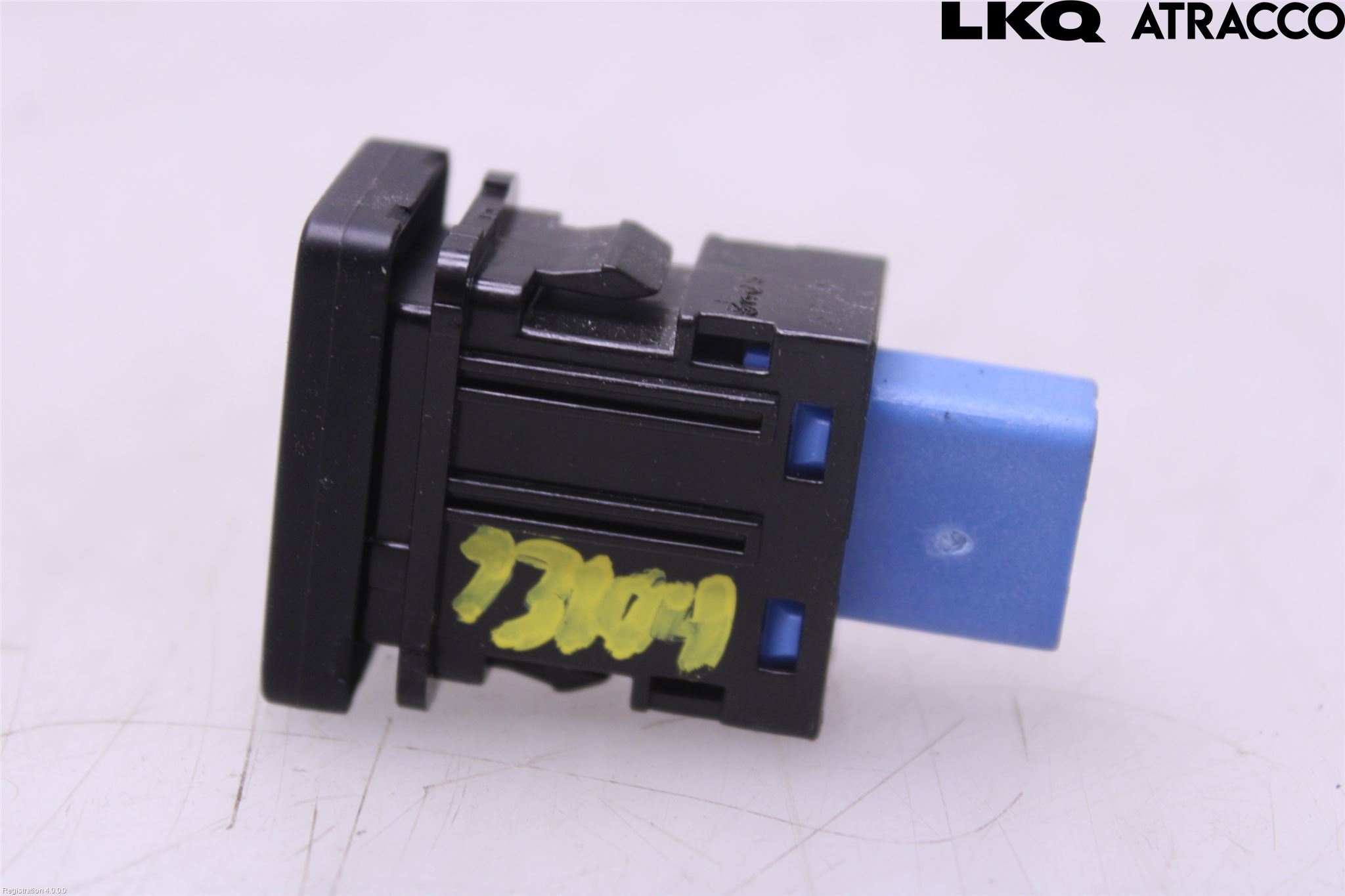 Mitsubishi OUTLANDER 13-21 Strömställare Antisladd