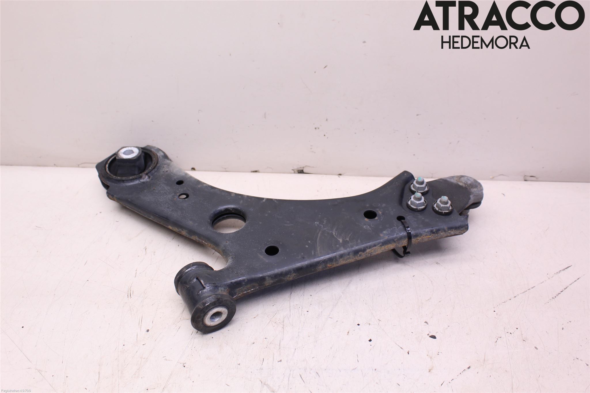 Fiat TIPO/CROSS 16- Bärarm Fram Undre Hö