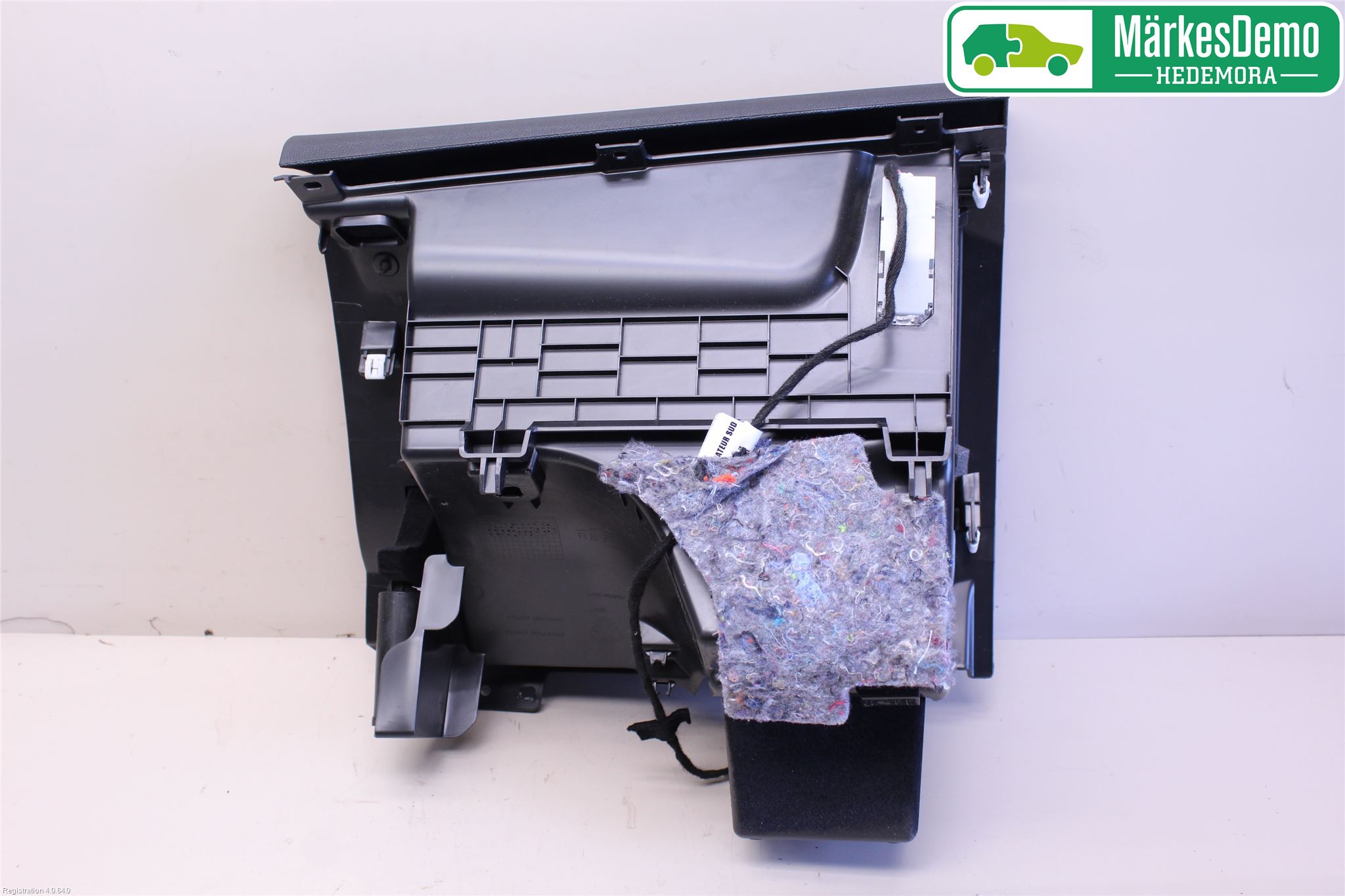 Peugeot 3008 17-24 Handskfack