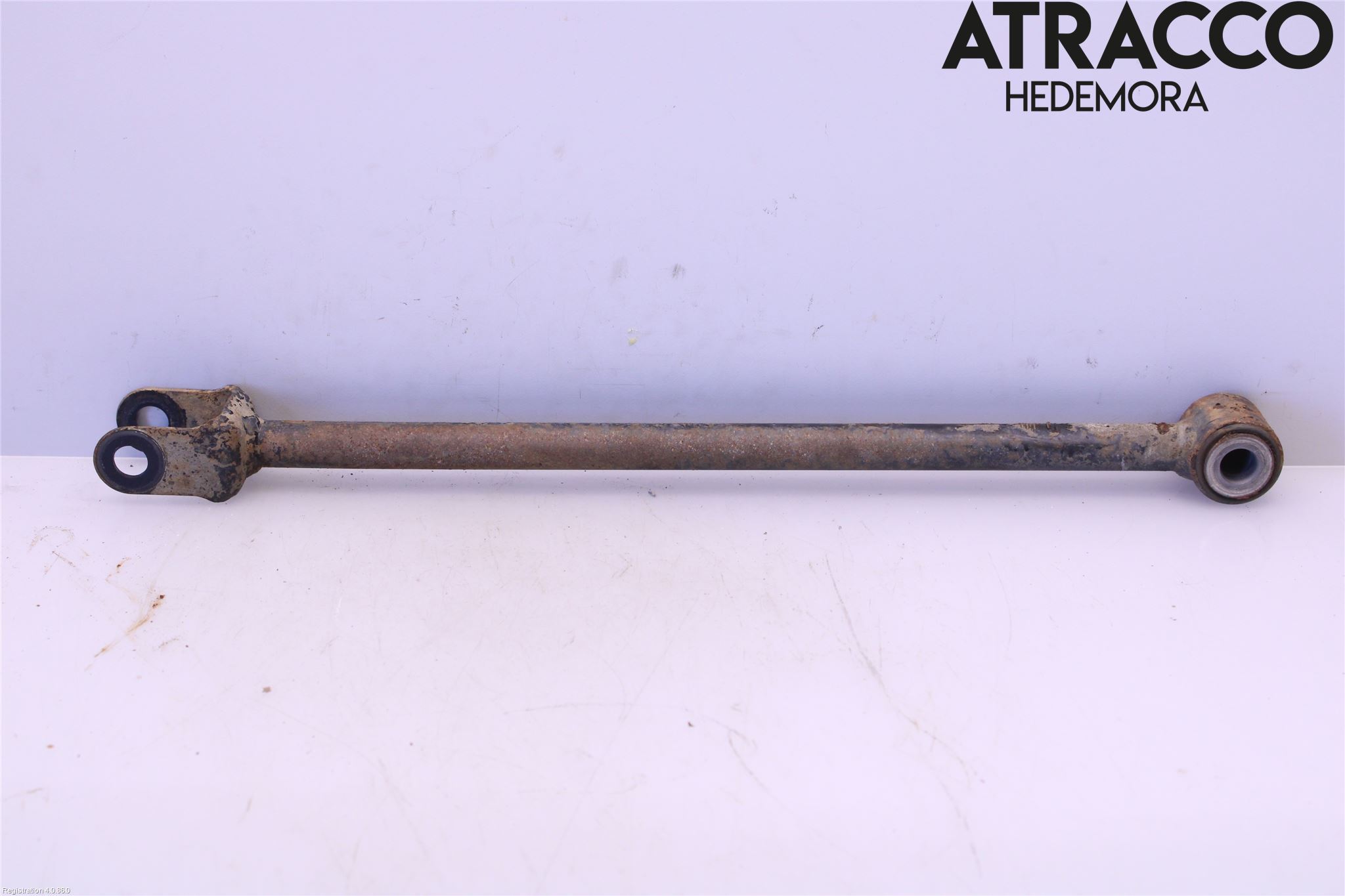 Dacia DUSTER 10-17 Bärarm Bak Vänster