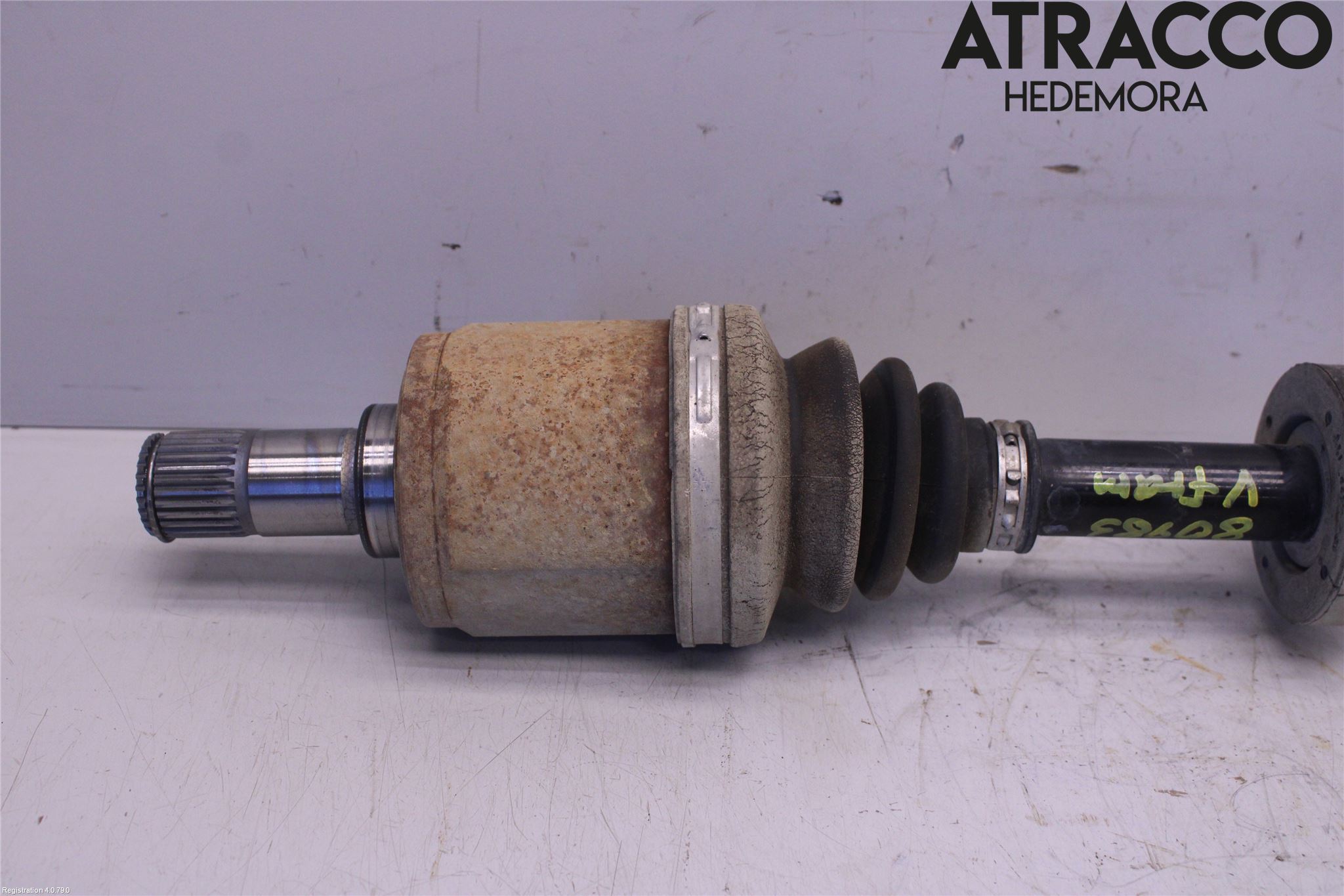 Honda FR-V Drivaxel Fram Vänster