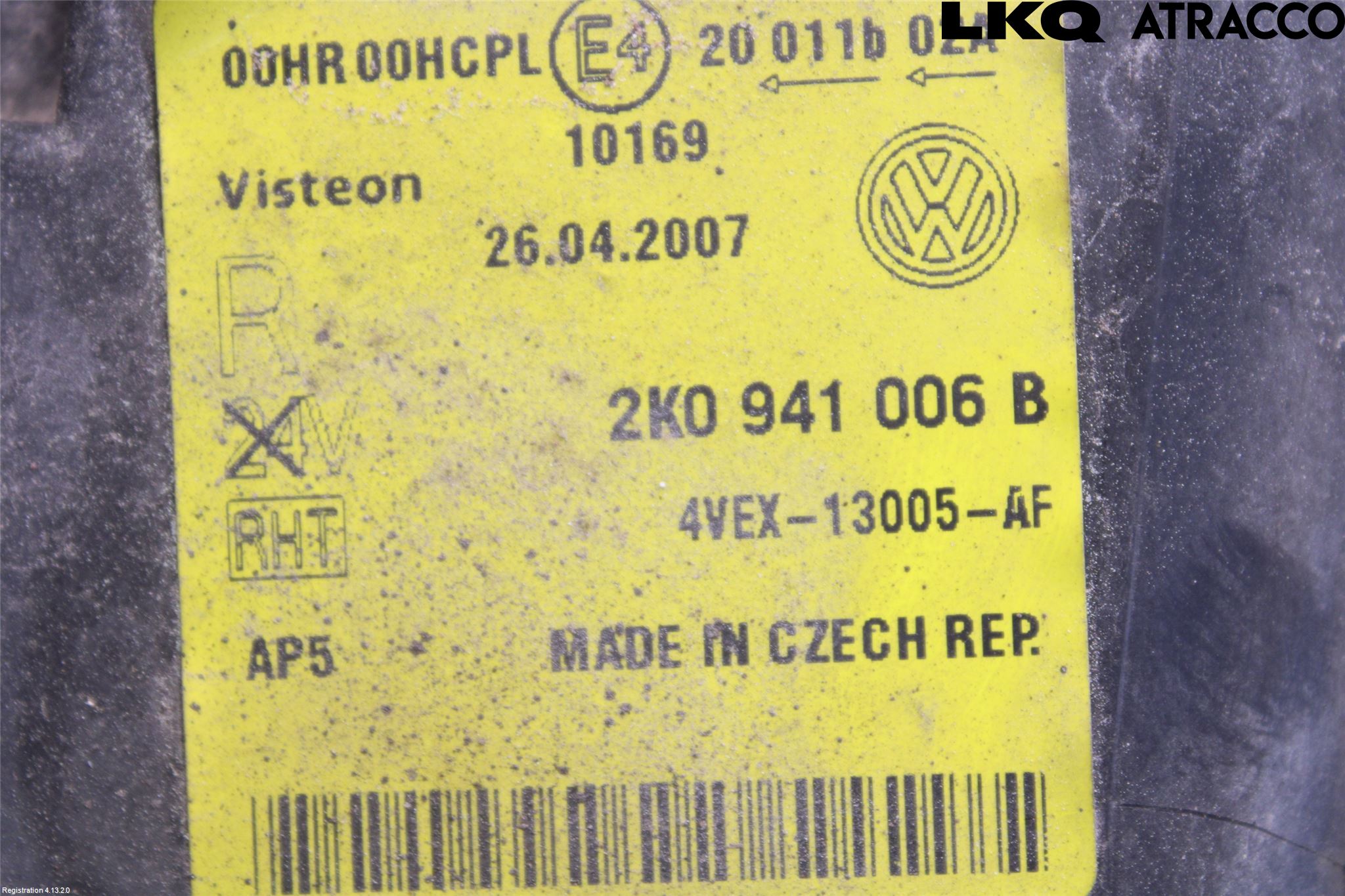 Volkswagen VW CADDY      04-10 Strålkastare Höger