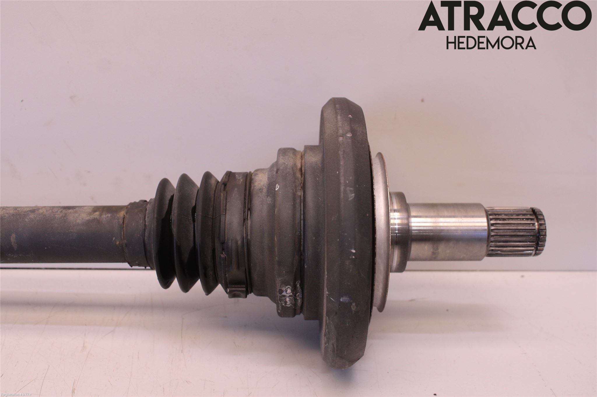 Mercedes-Benz MB C-KLASS (W205) 14-21 Drivaxel Bak Vänster