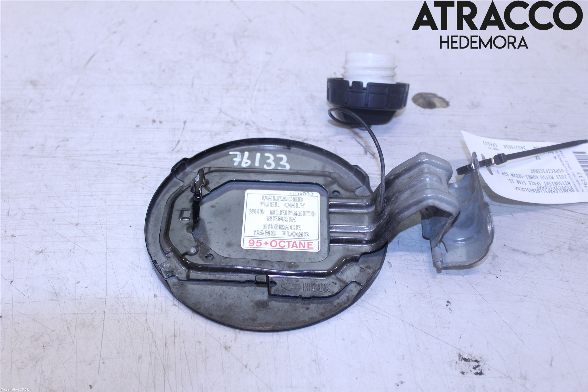 Mitsubishi SPACE STAR 13- Tanklucka