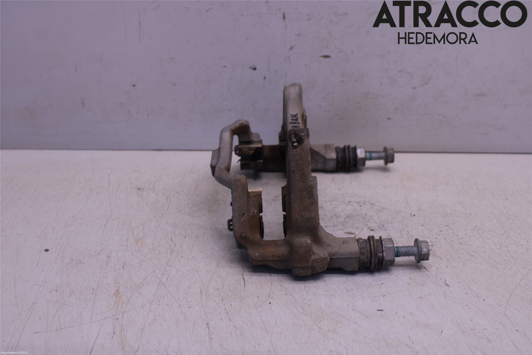 Toyota COROLLA 19- Bromsokshållare