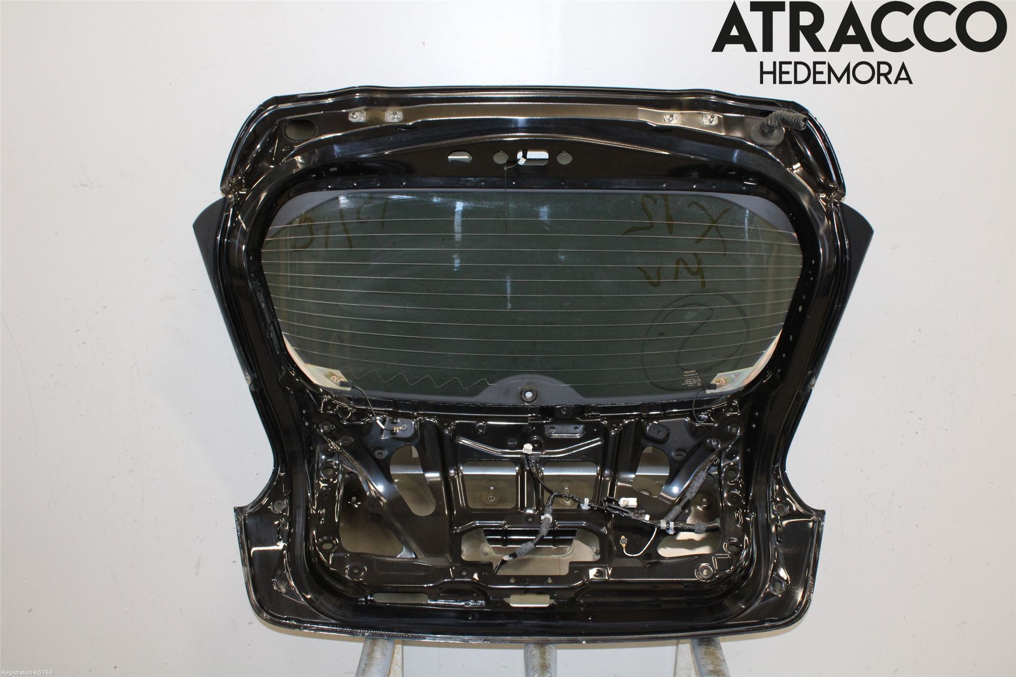 Nissan JUKE 10-14 Baklucka Kombi