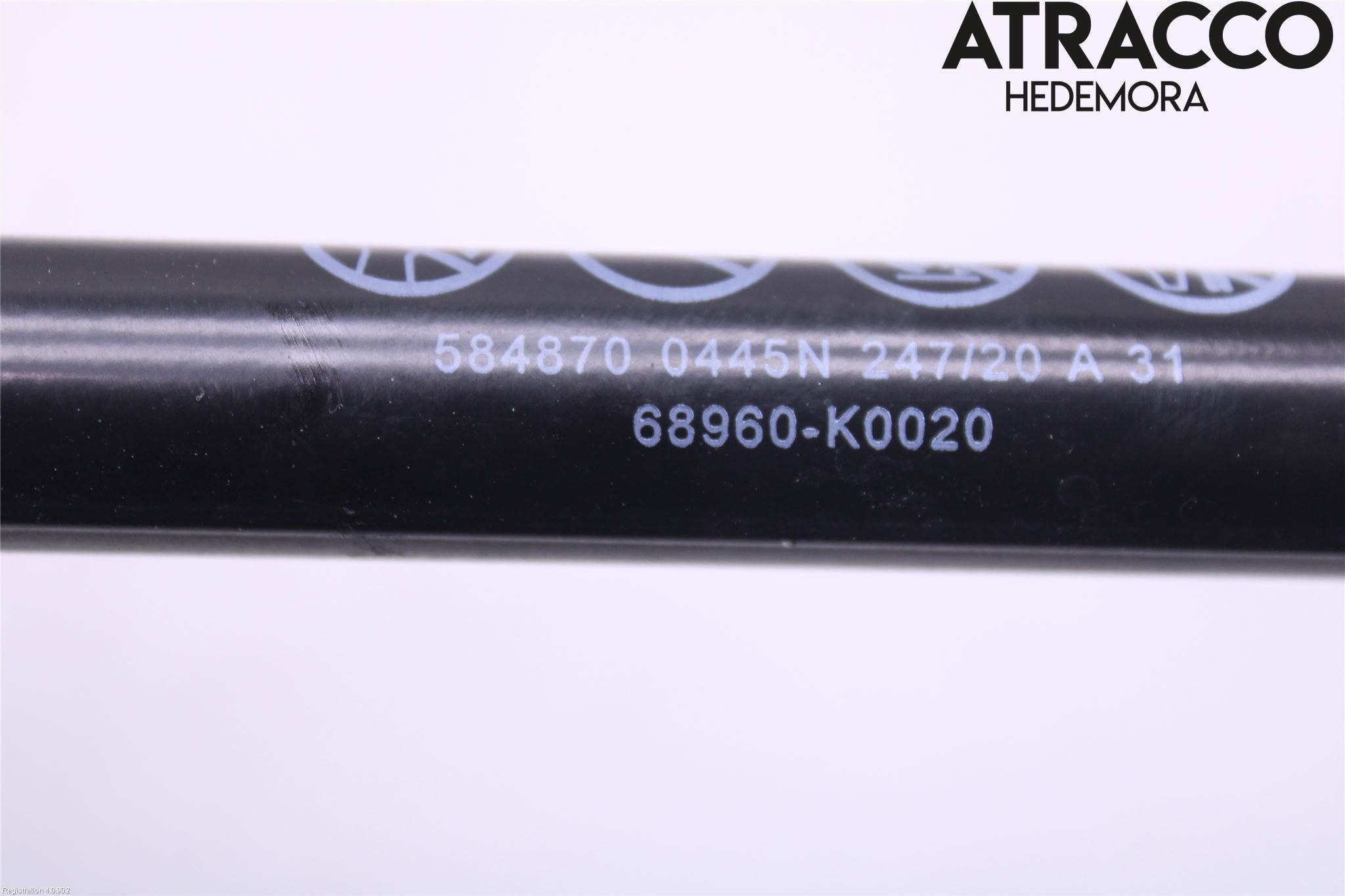 Toyota YARIS XP21 20- Gasfjäder Baklucka