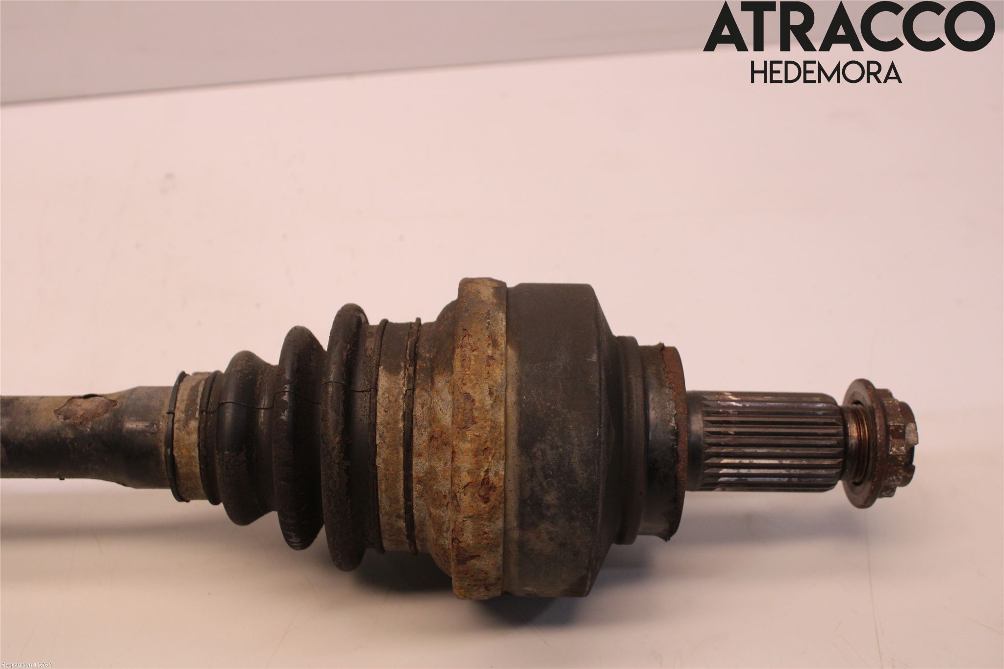 BMW 1 F20/F21 11-19 Drivaxel Bak Höger