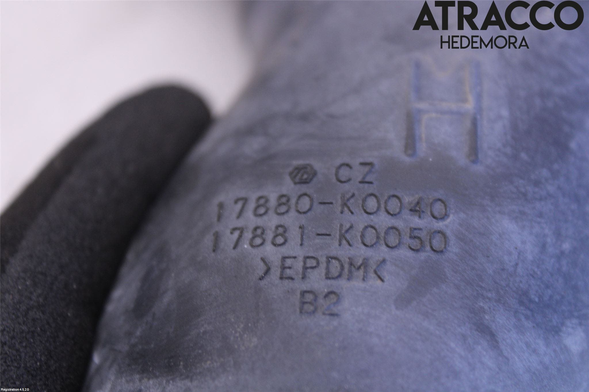 Toyota YARIS XP21 20- Injgummibälg-Slang