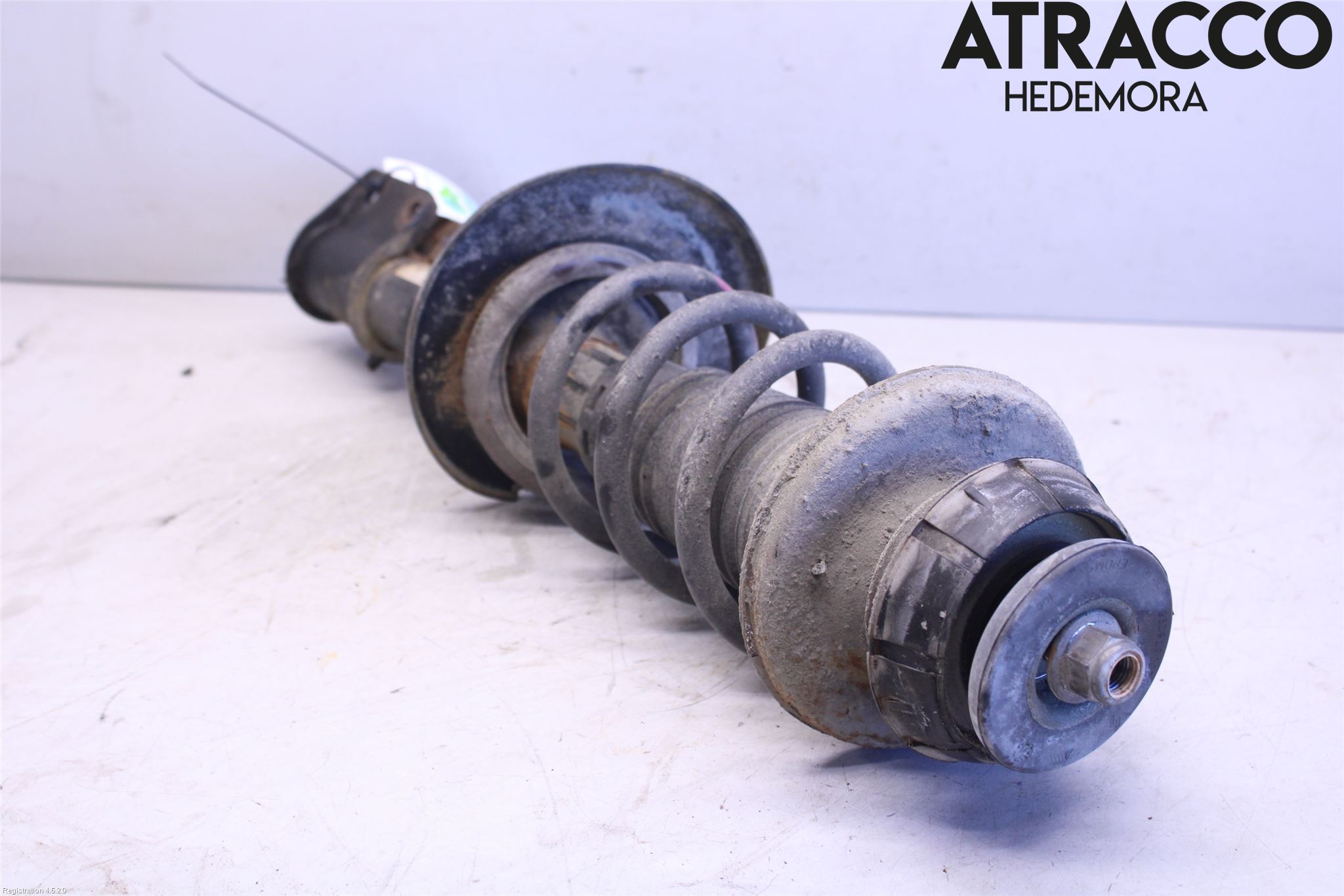 Dacia DOKKER 13- Fjäderben Fram Höger