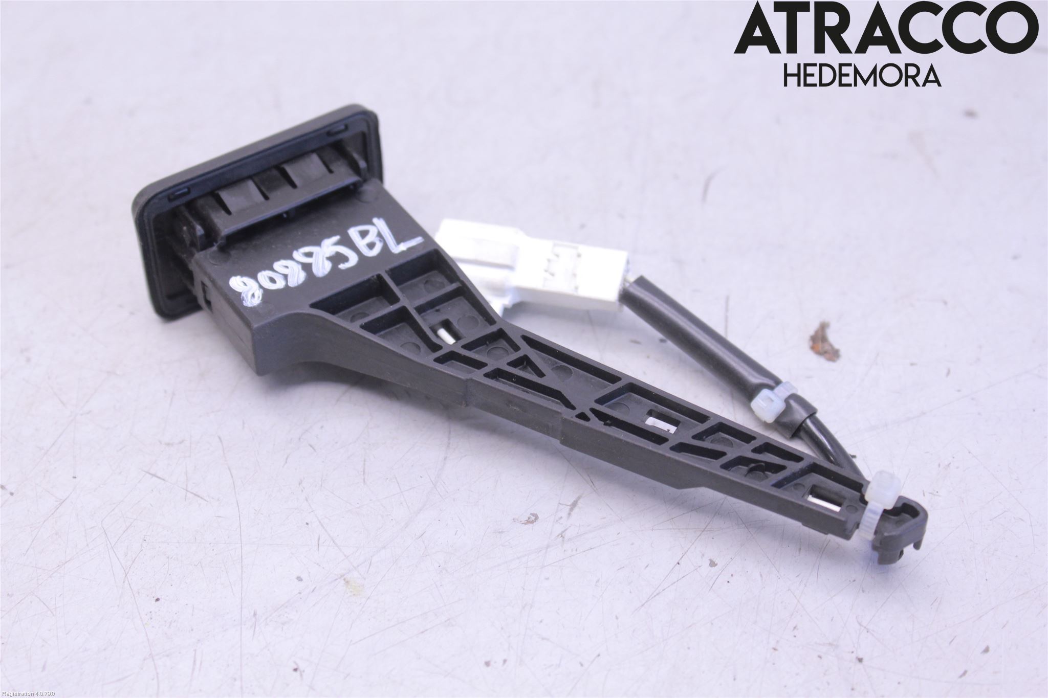 Toyota RAV4 13-18 Strömställare Baklucka