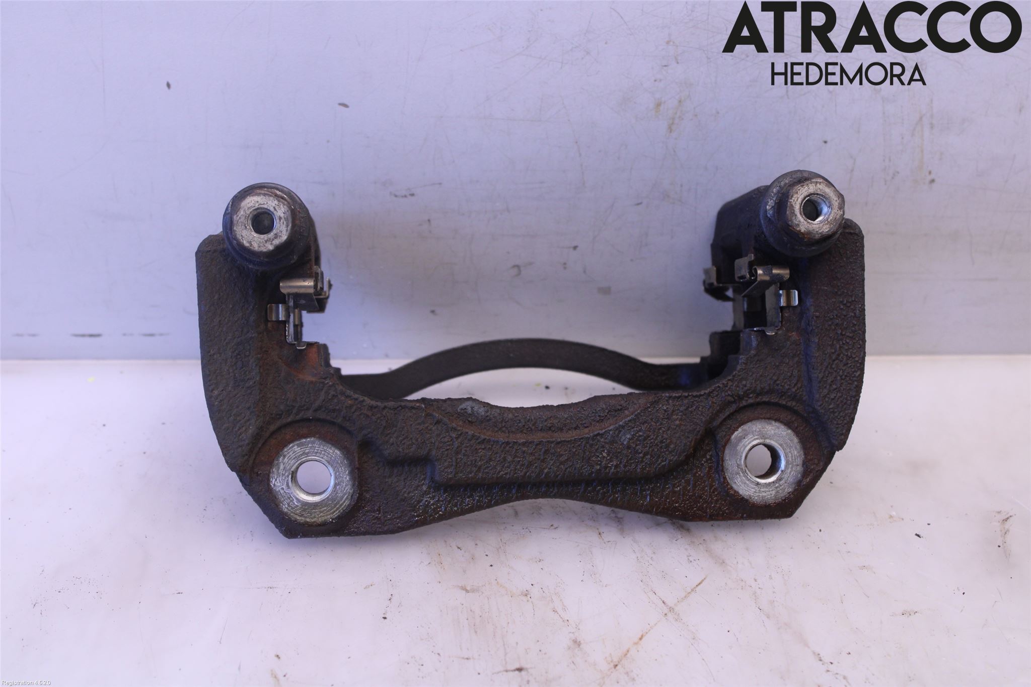 Toyota AURIS 13-19 Bromsokshållare