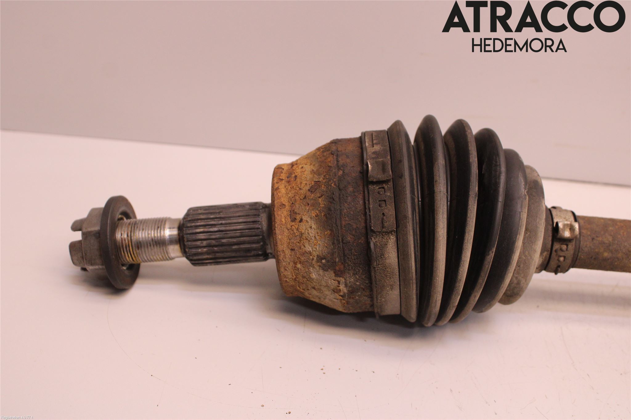 Ford FOCUS 15-18 Drivaxel Fram Höger