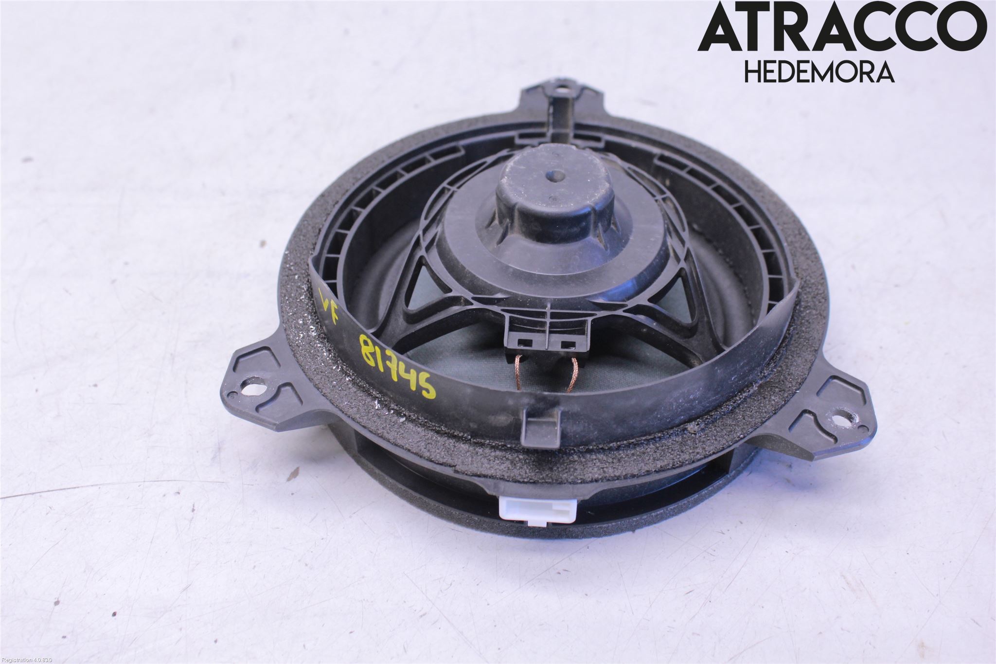 Toyota HILUX 05-16 Högtalare