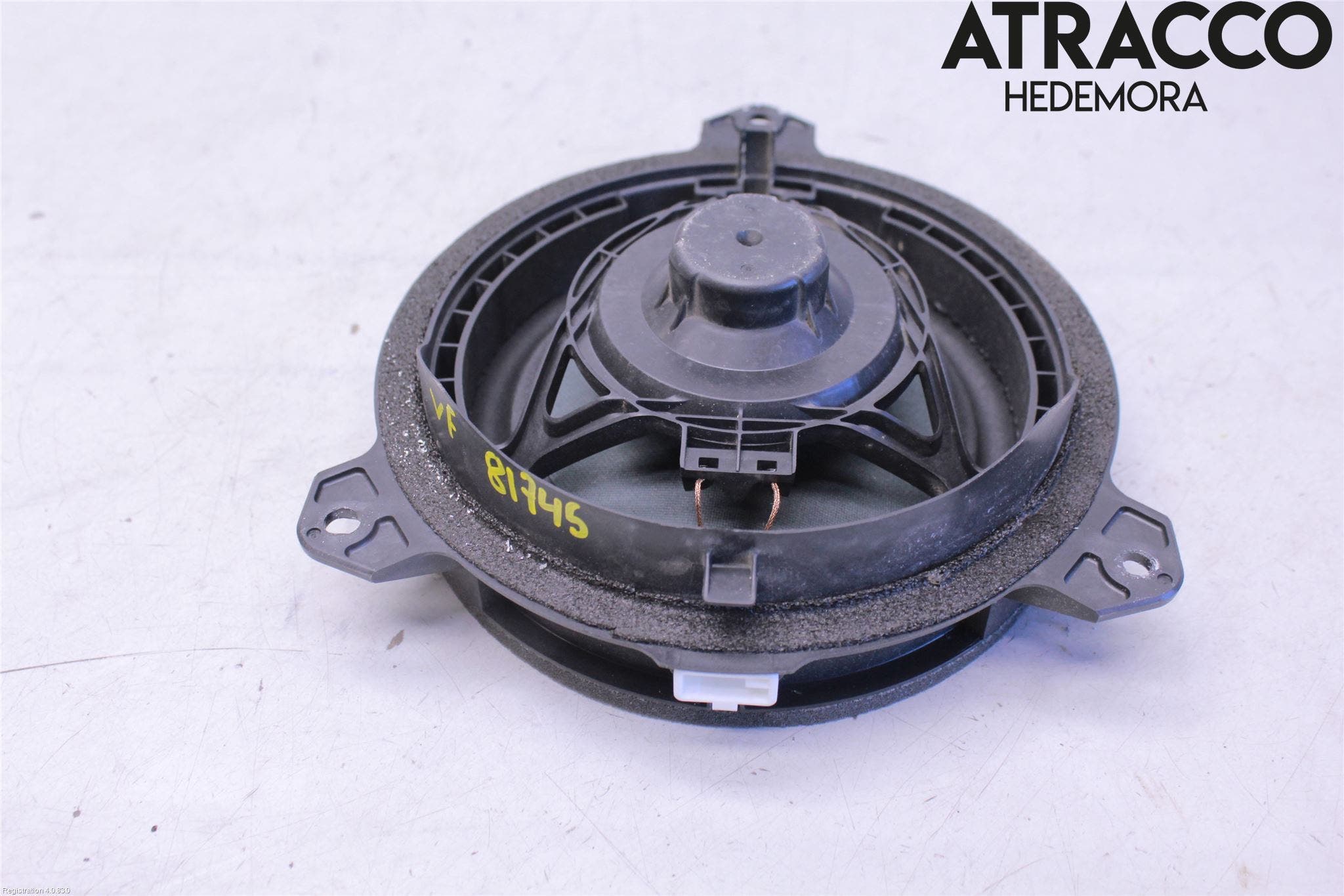 Toyota HILUX 05-16 Högtalare