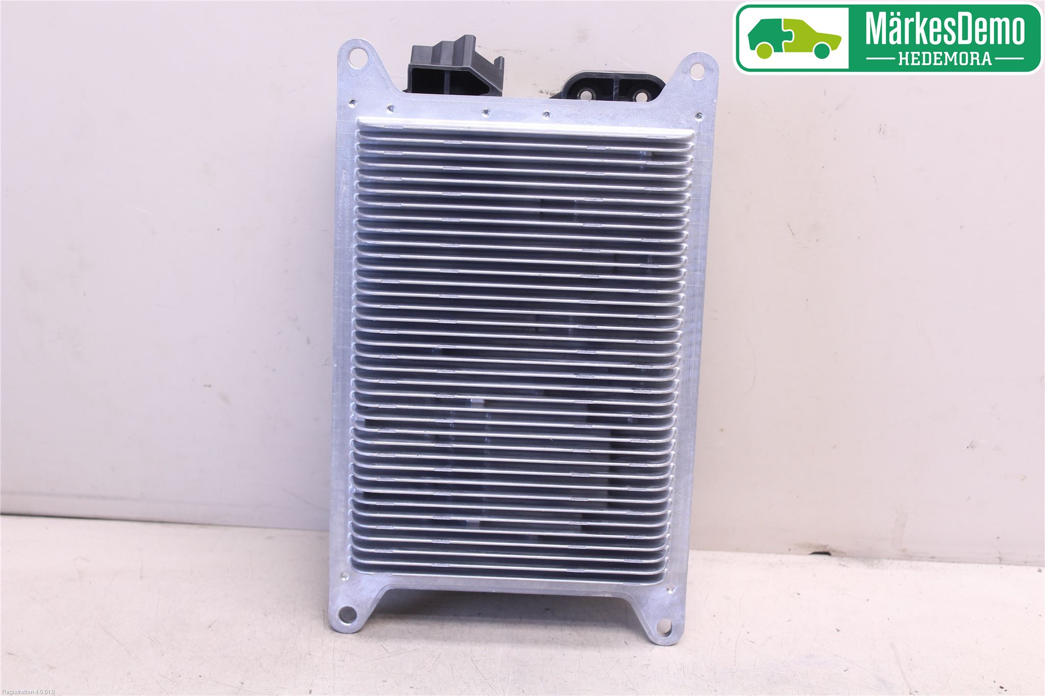 Mitsubishi OUTLANDER 13-21 Converter