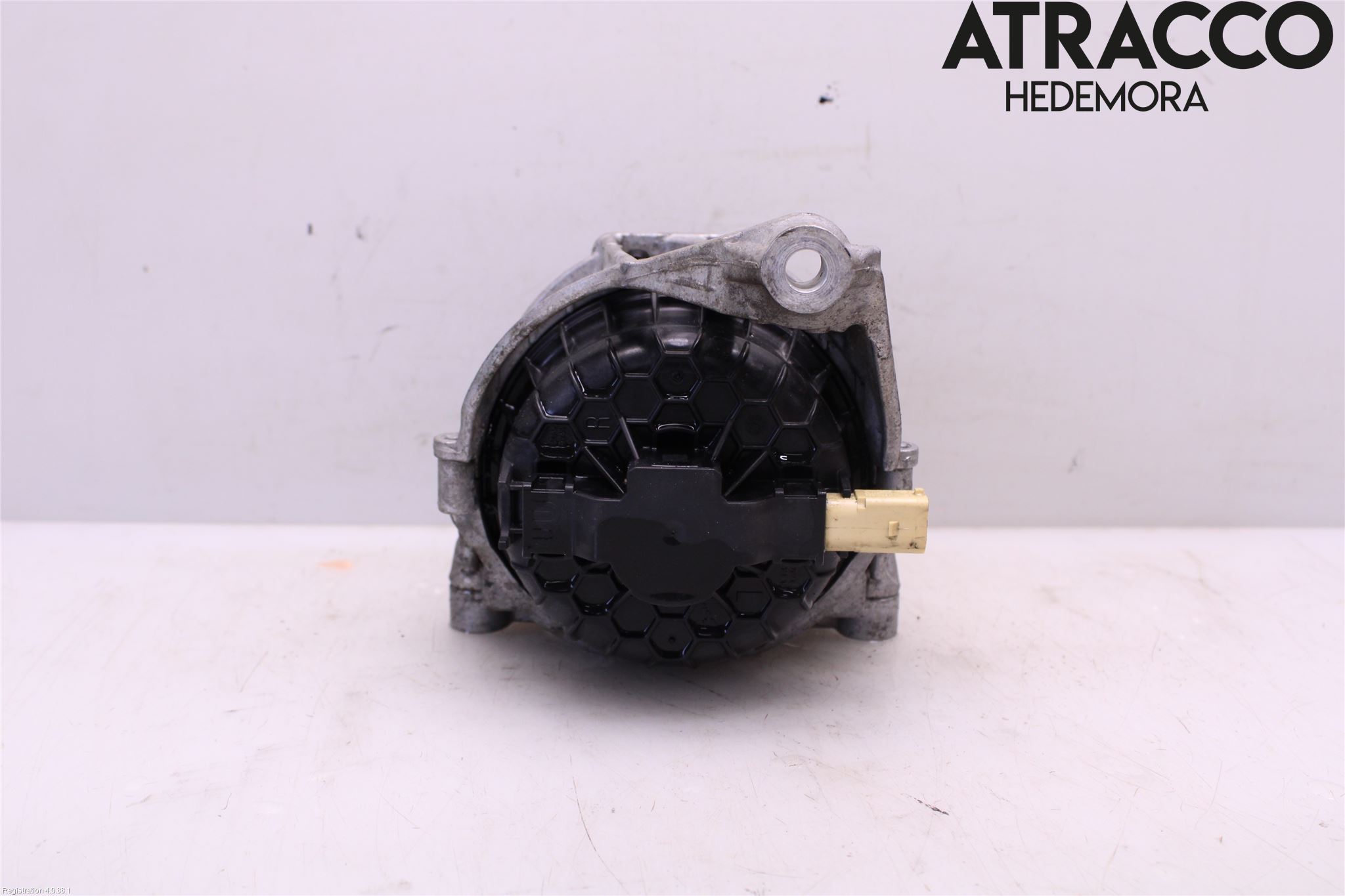 Audi A6 F2/C8 19- Motorfäste