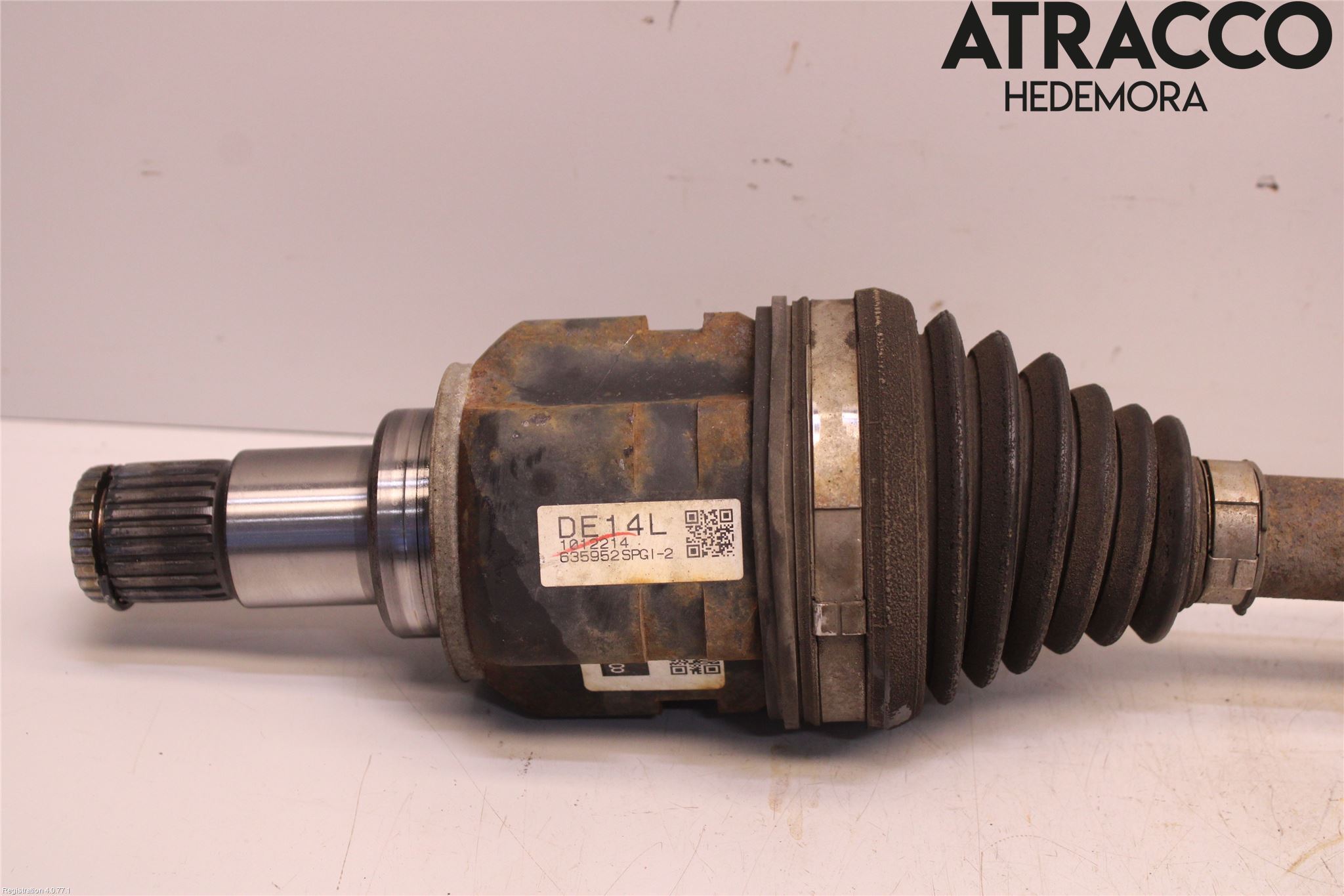 Toyota AURIS 10-12 Drivaxel Fram Vänster