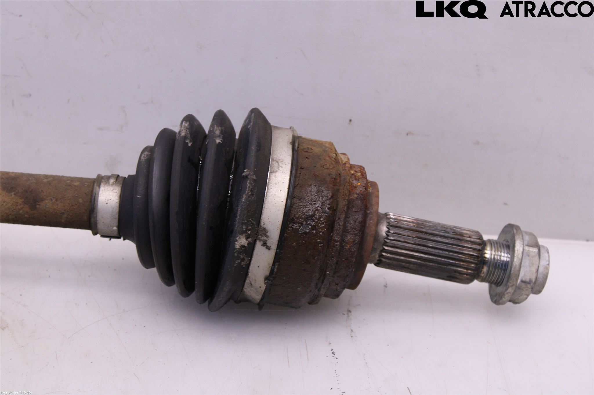 Ford FIESTA 13-17 Drivaxel Fram Vänster