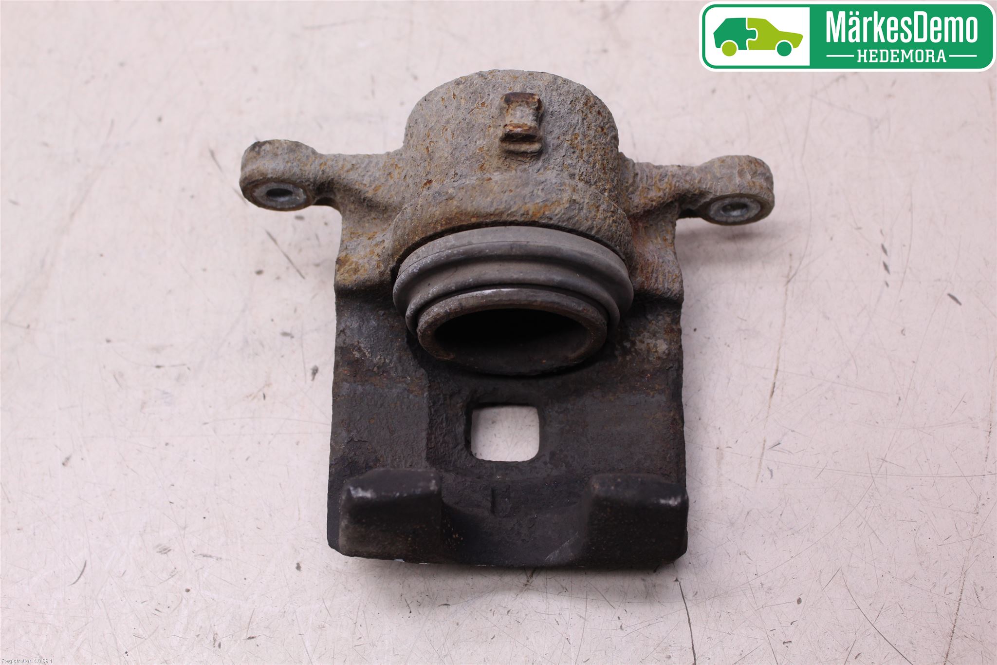 Ford FIESTA 13-17 Bromsok Fram Vänster