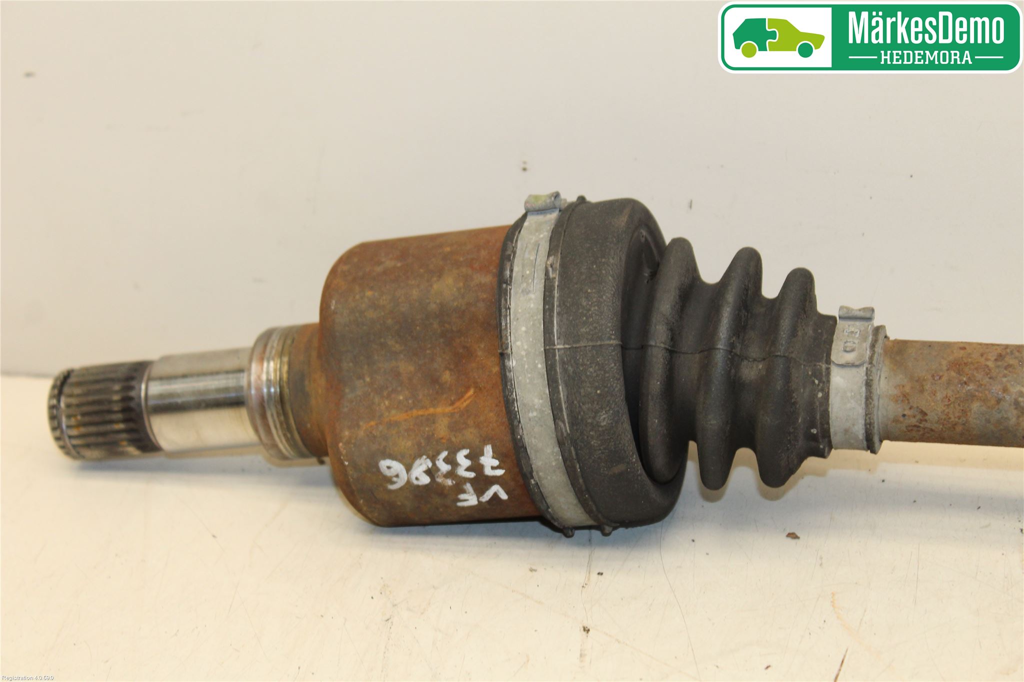 Ford FOCUS 08-11 Drivaxel Fram Vänster