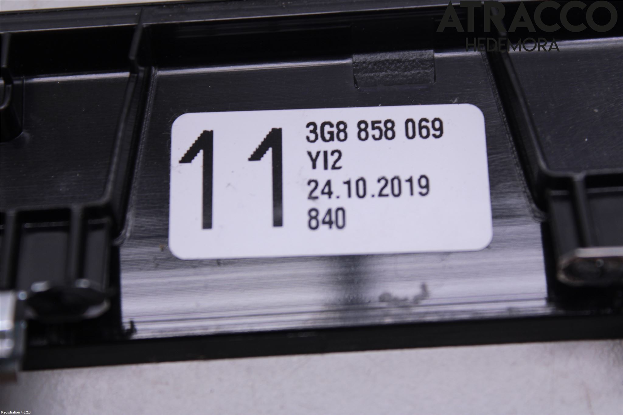 Volkswagen VW PASSAT 20-24 Instrument-Radio Sarg