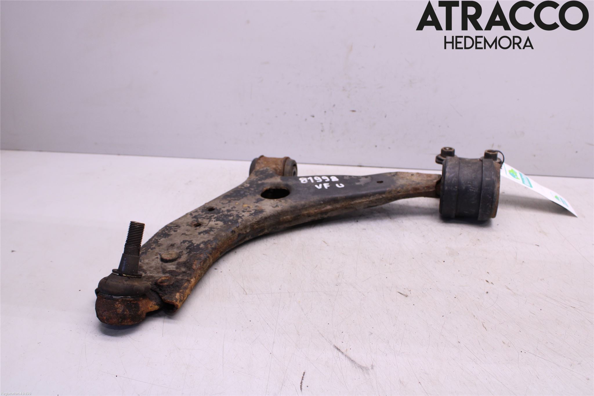 Volvo S40 04-07 Bärarm Fram Undre Vä