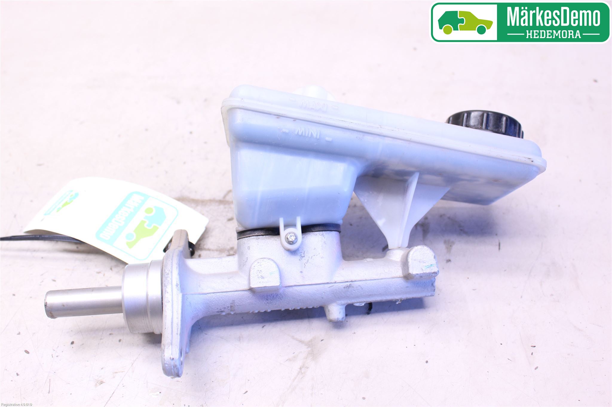 Renault TRAFIC   02-14 Broms Huvudcylinder