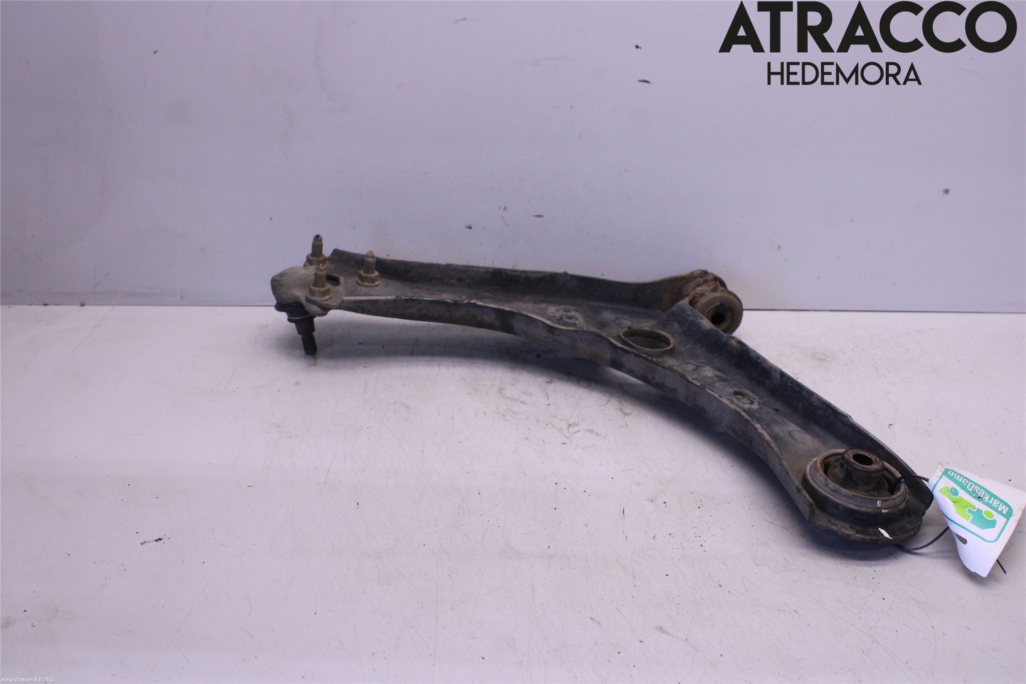 Skoda SUPERB 09-15 Bärarm Fram Undre Hö