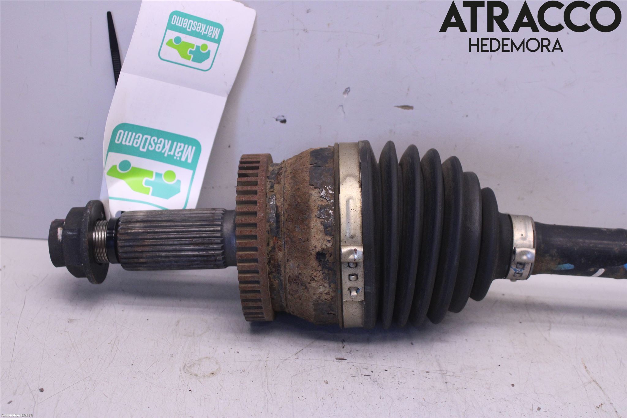 Hyundai i40 16-18 Drivaxel Fram Vänster