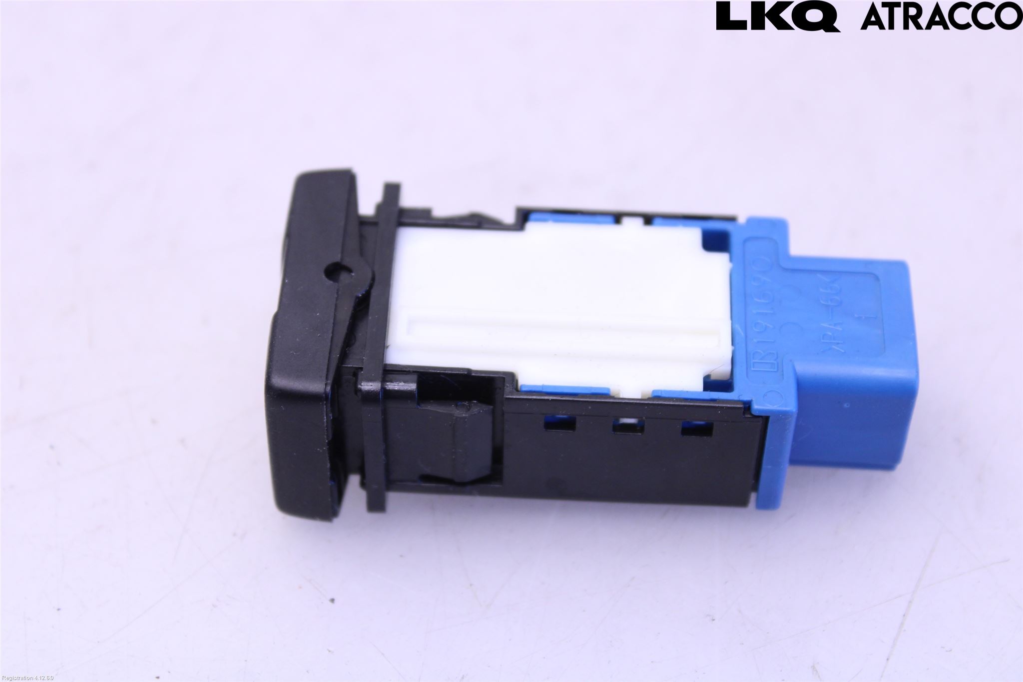 Toyota AURIS 13-19 Strömställare Stolvärme