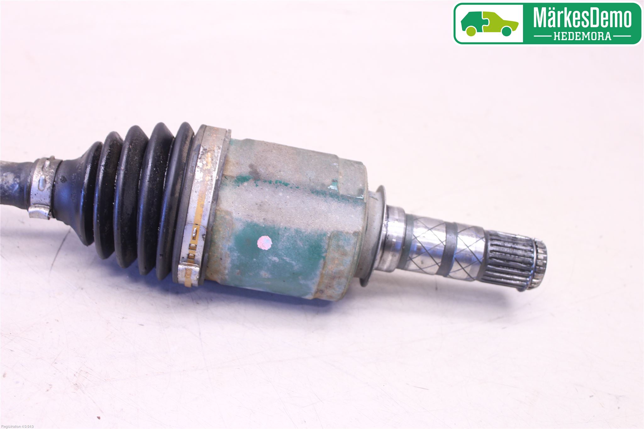 Subaru OUTBACK 10-15 Drivaxel Fram Vänster